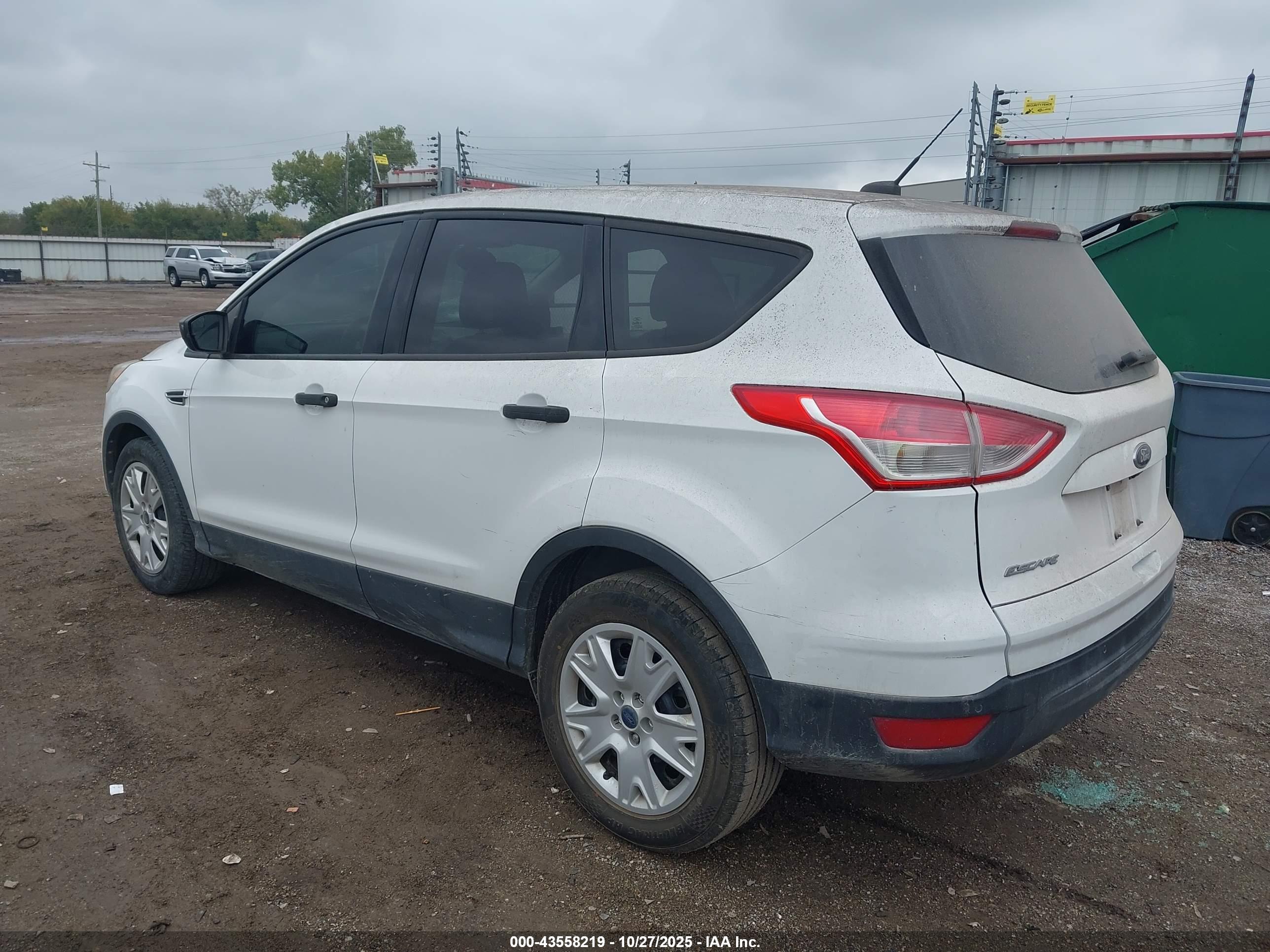 FORD ESCAPE image 3