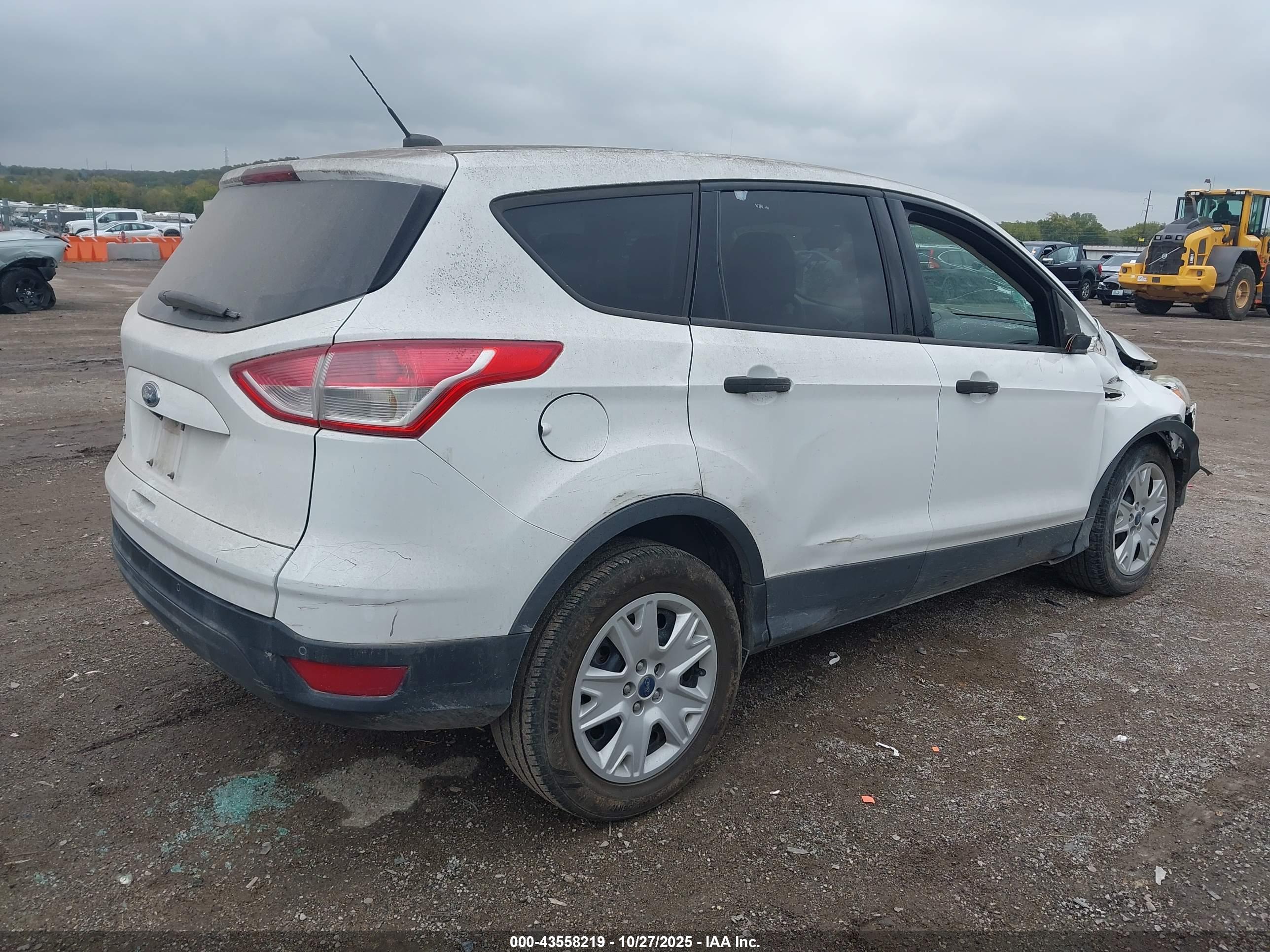 FORD ESCAPE image 4
