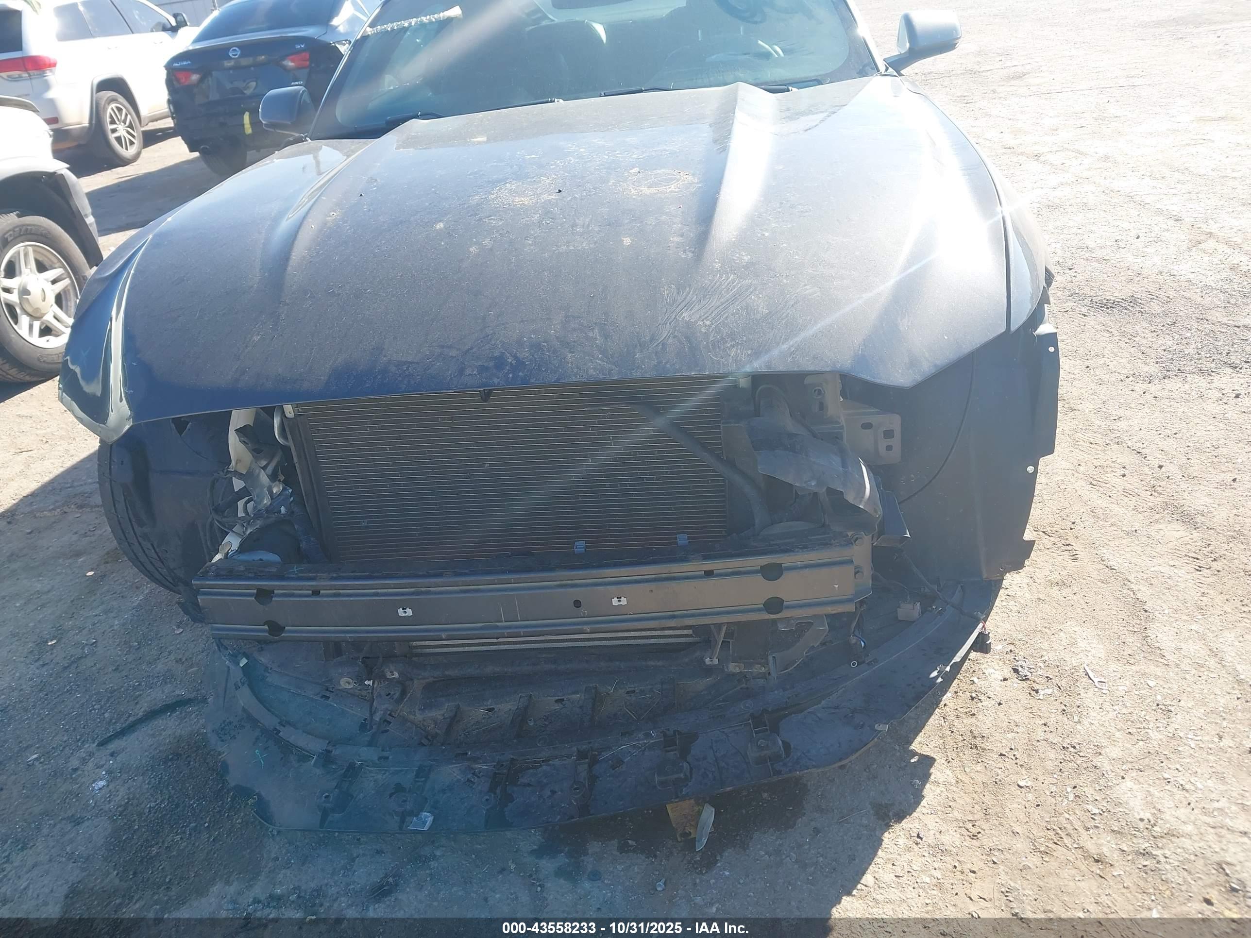FORD MUSTANG image 6