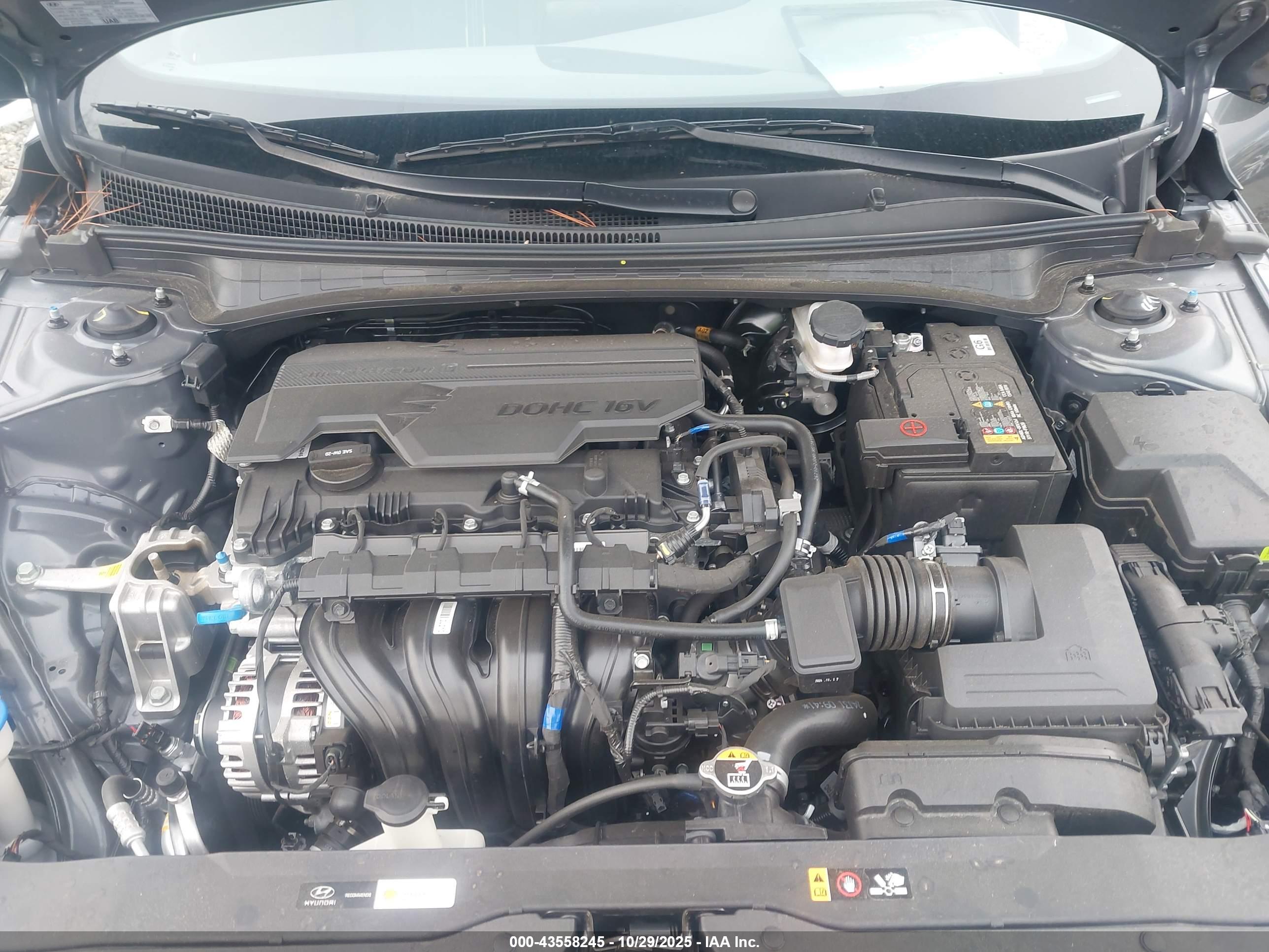 HYUNDAI ELANTRA image 10