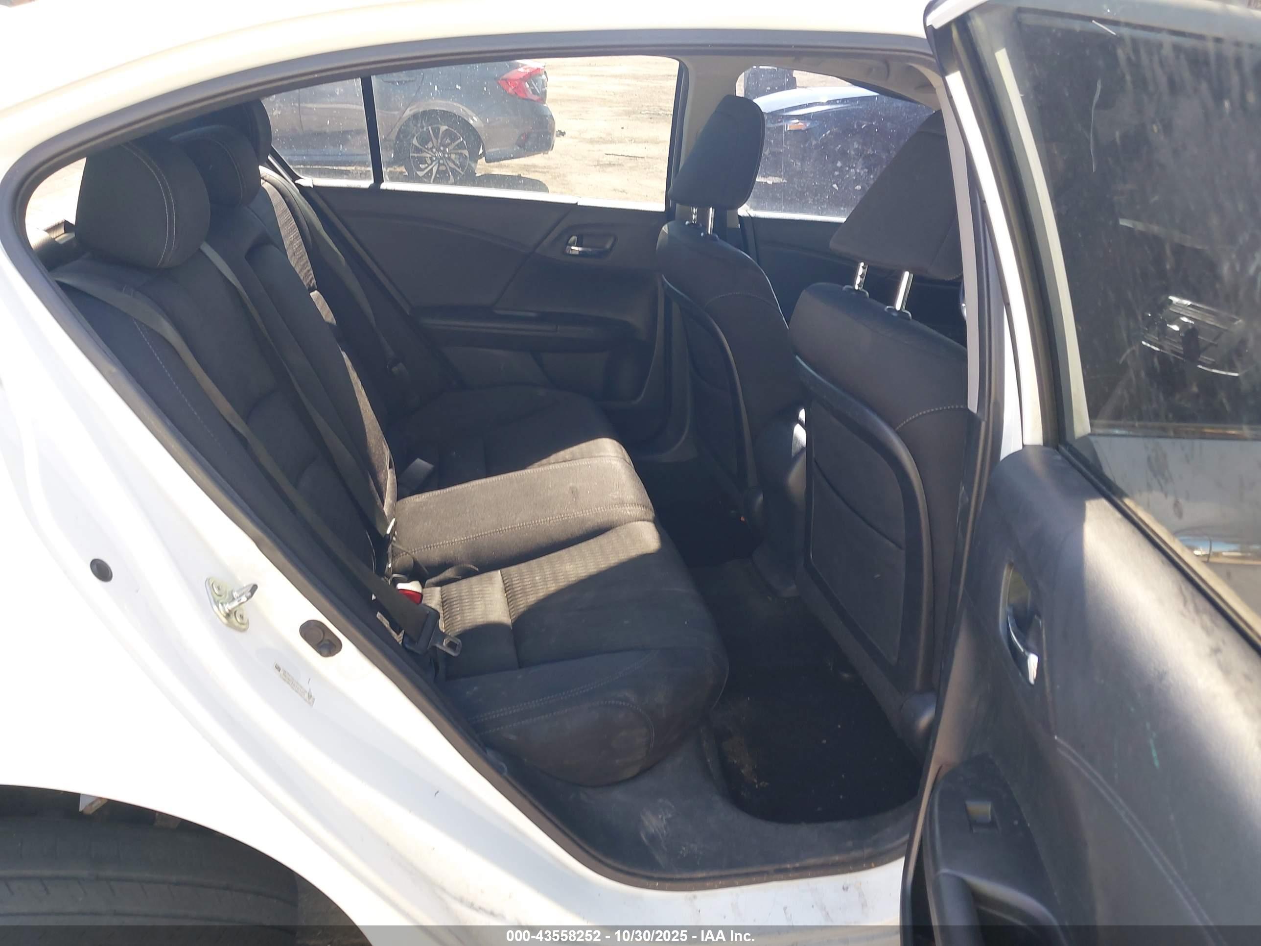 HONDA ACCORD image 8