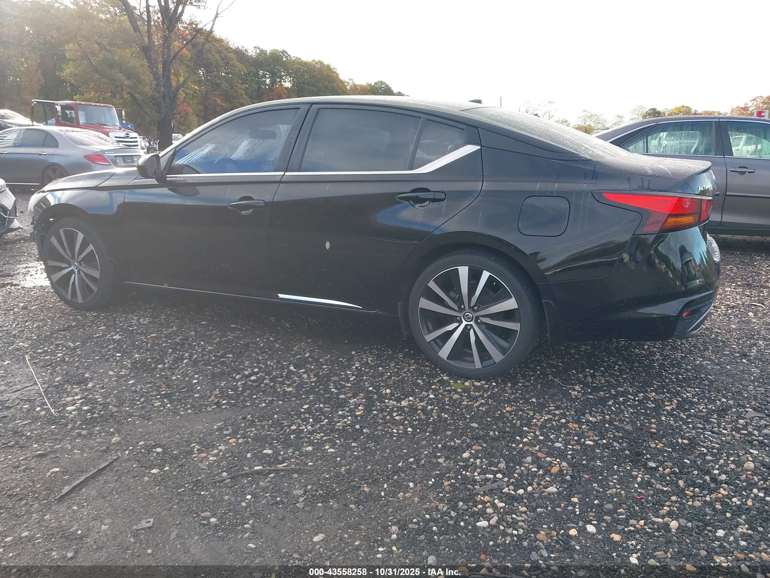NISSAN ALTIMA image 3