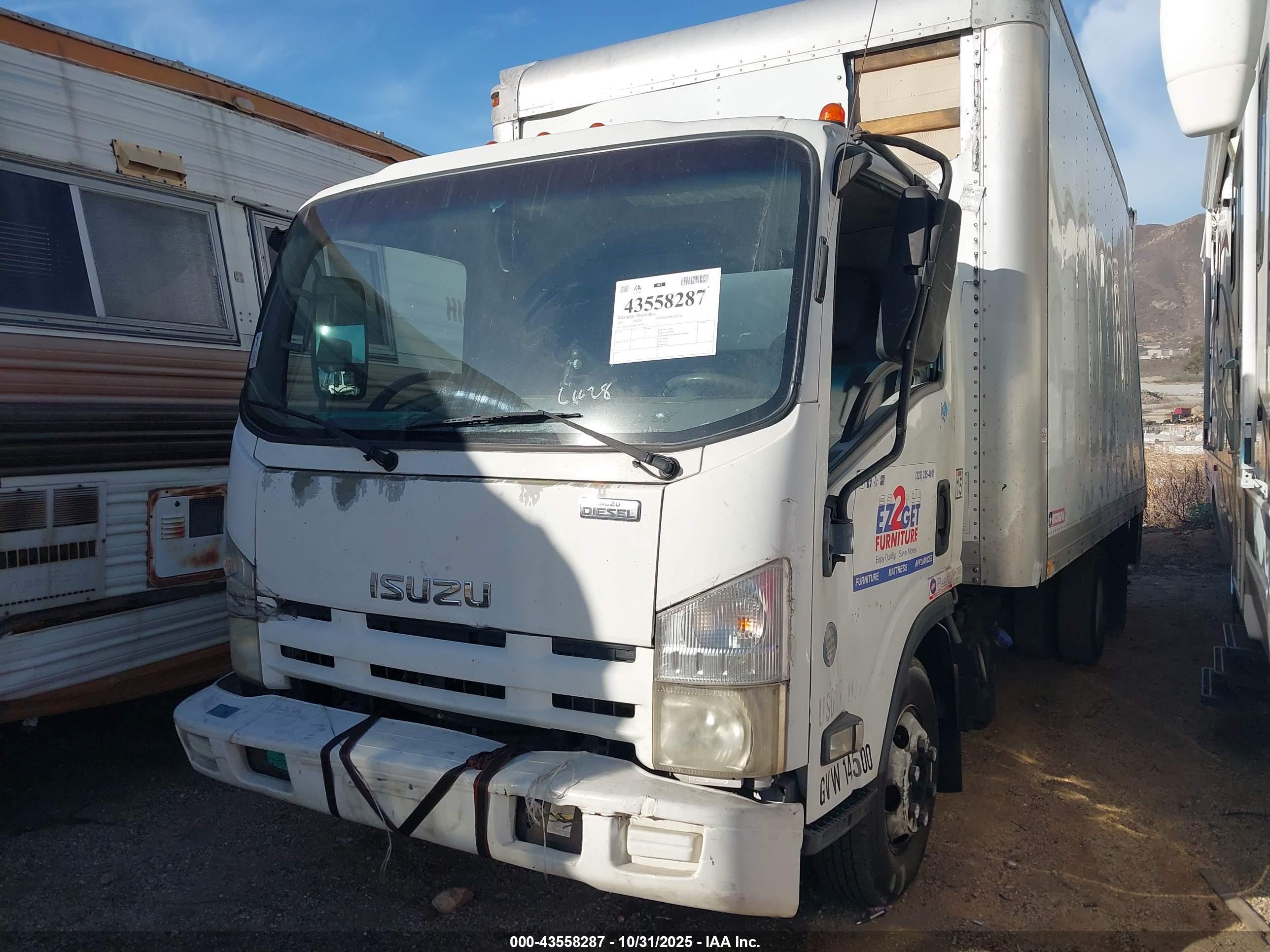 ISUZU NPR image 2