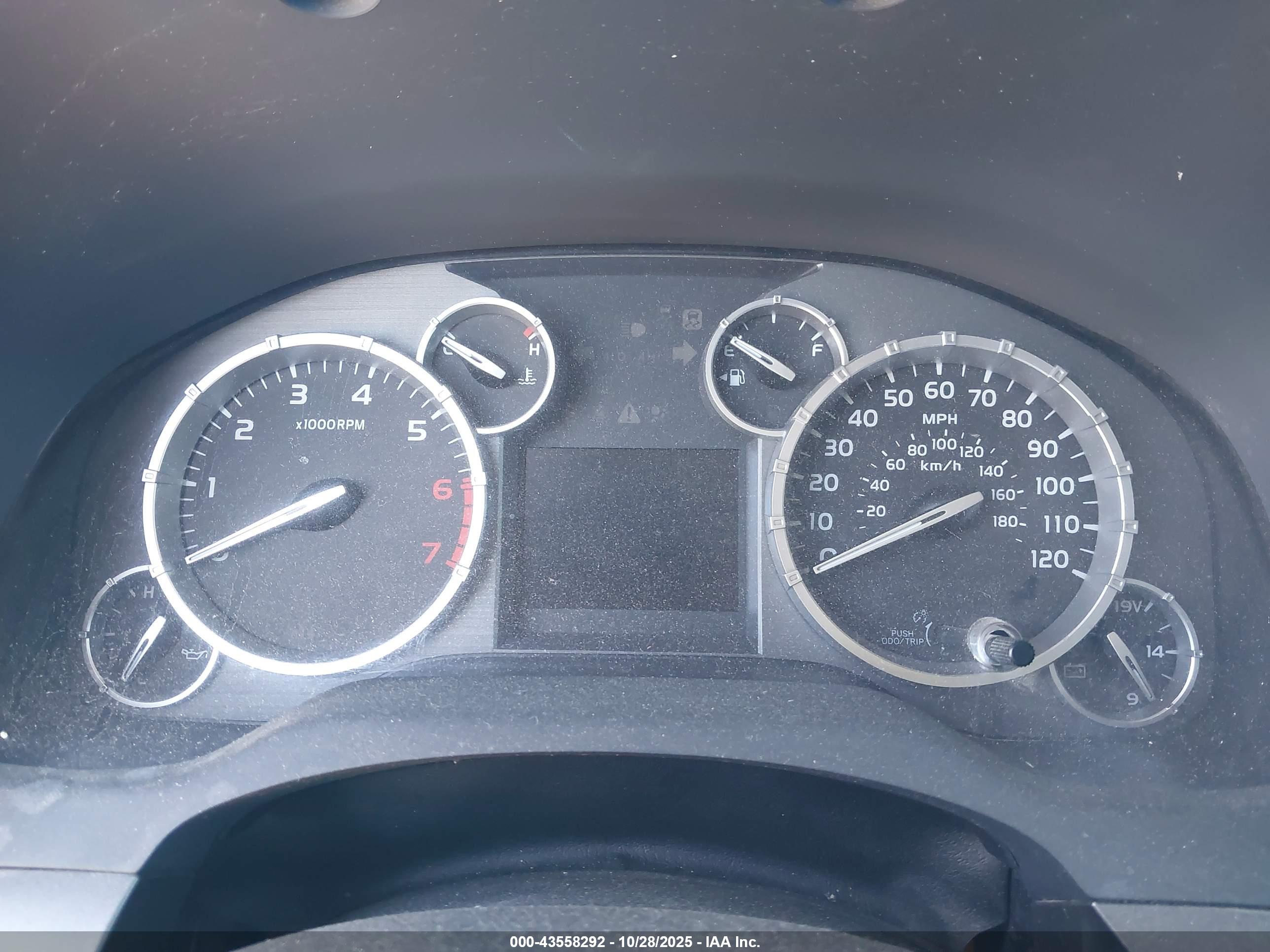 TOYOTA TUNDRA image 7