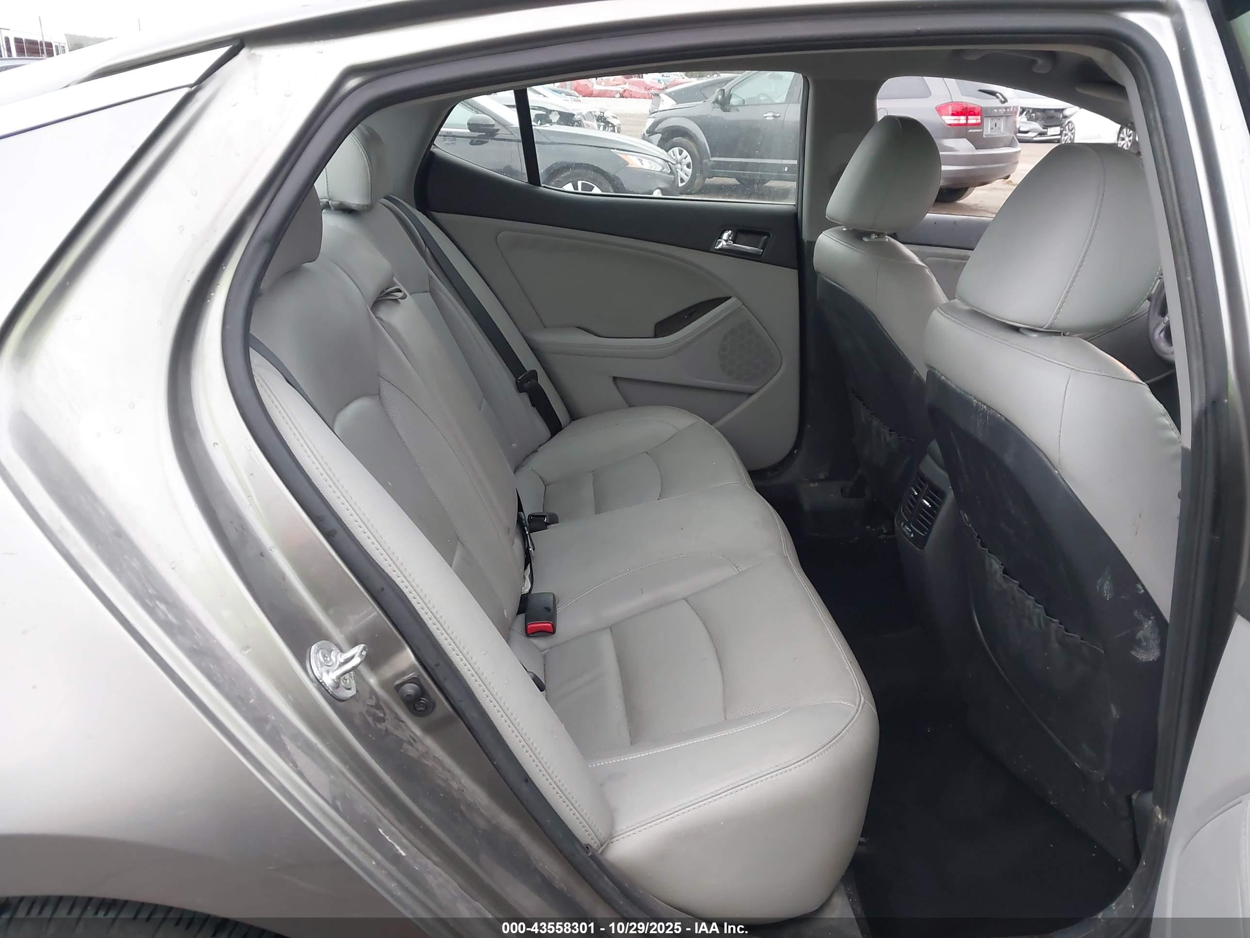 KIA OPTIMA image 8