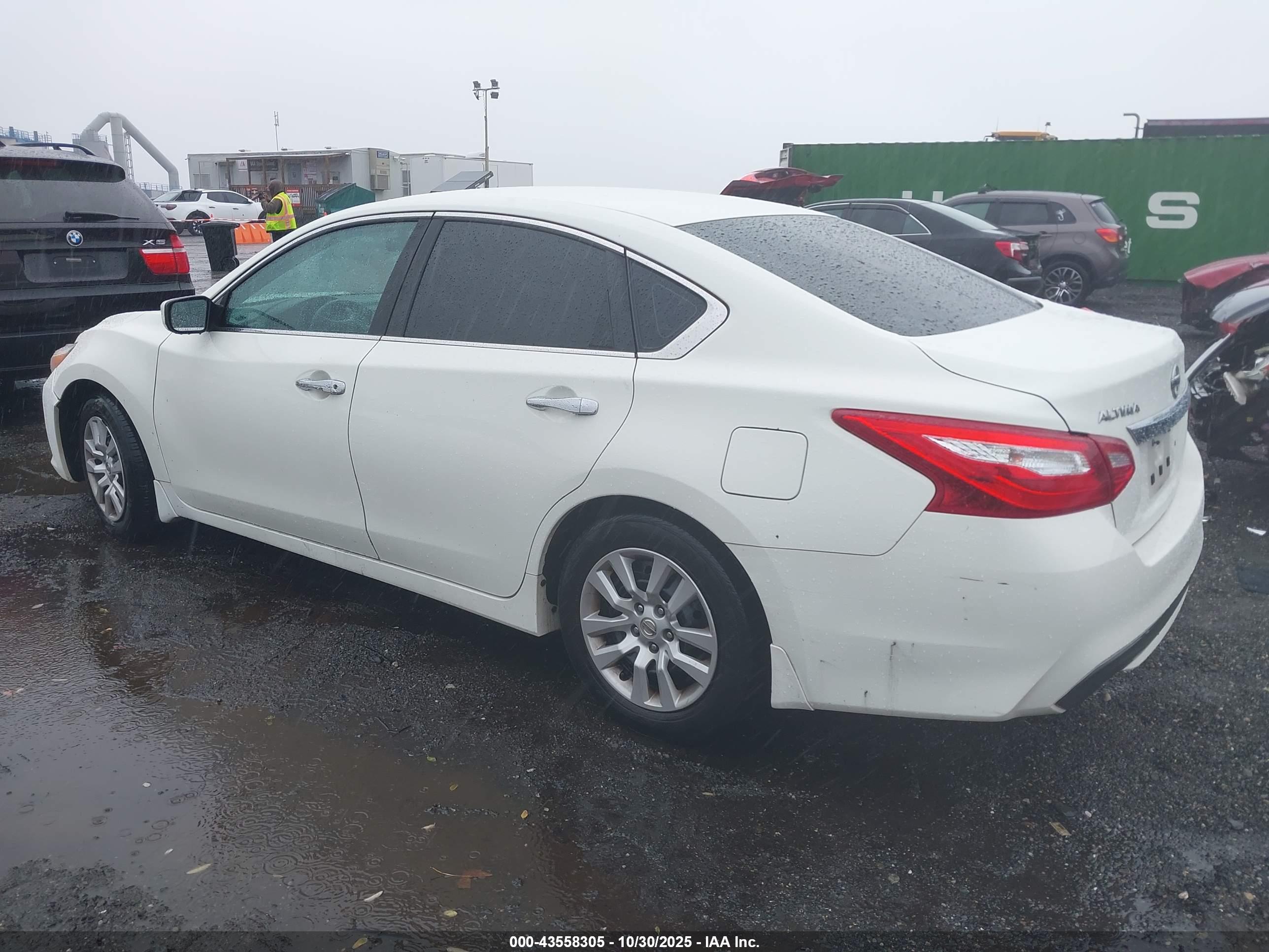 NISSAN ALTIMA image 3