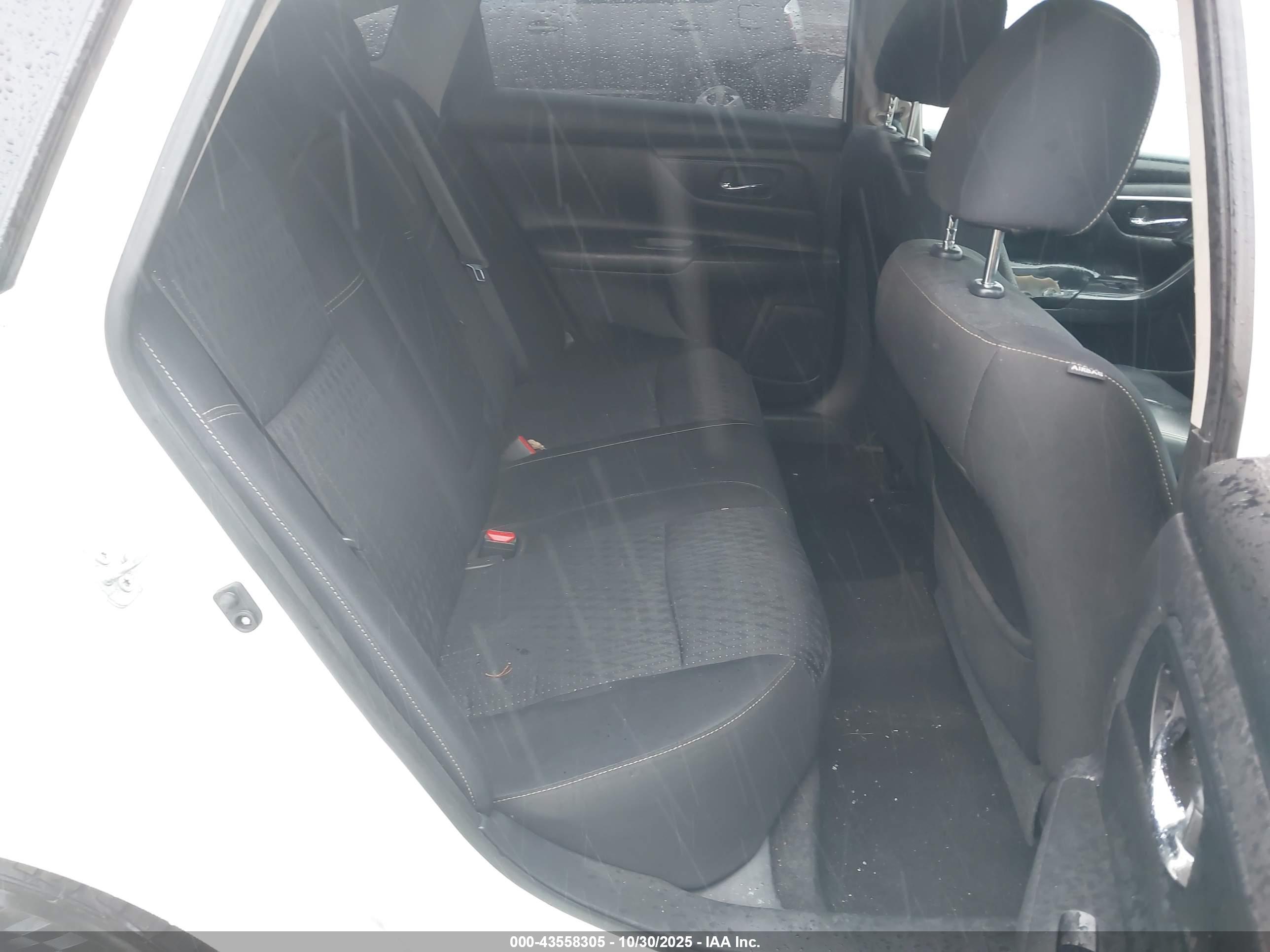NISSAN ALTIMA image 8