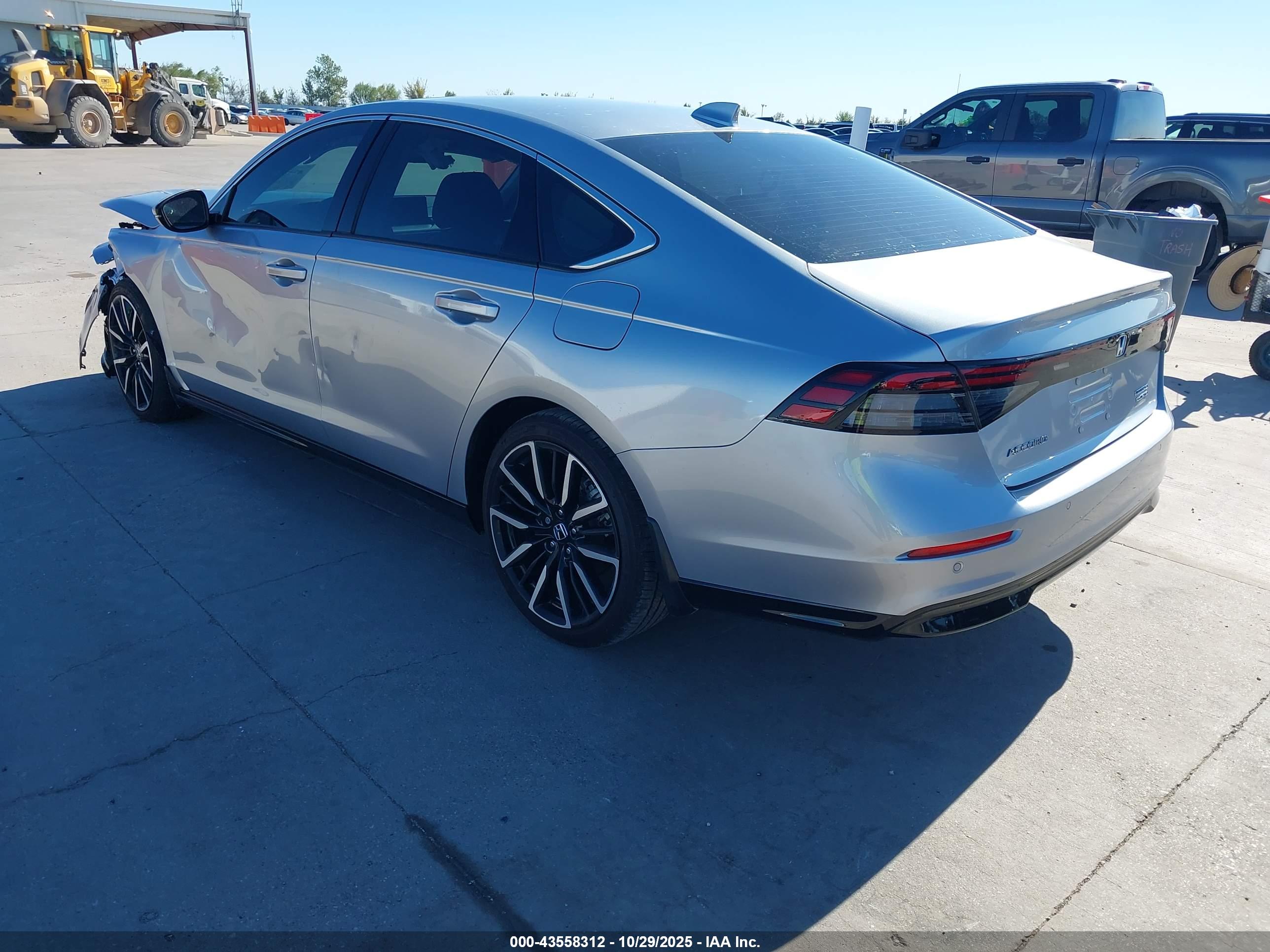 HONDA ACCORD image 3