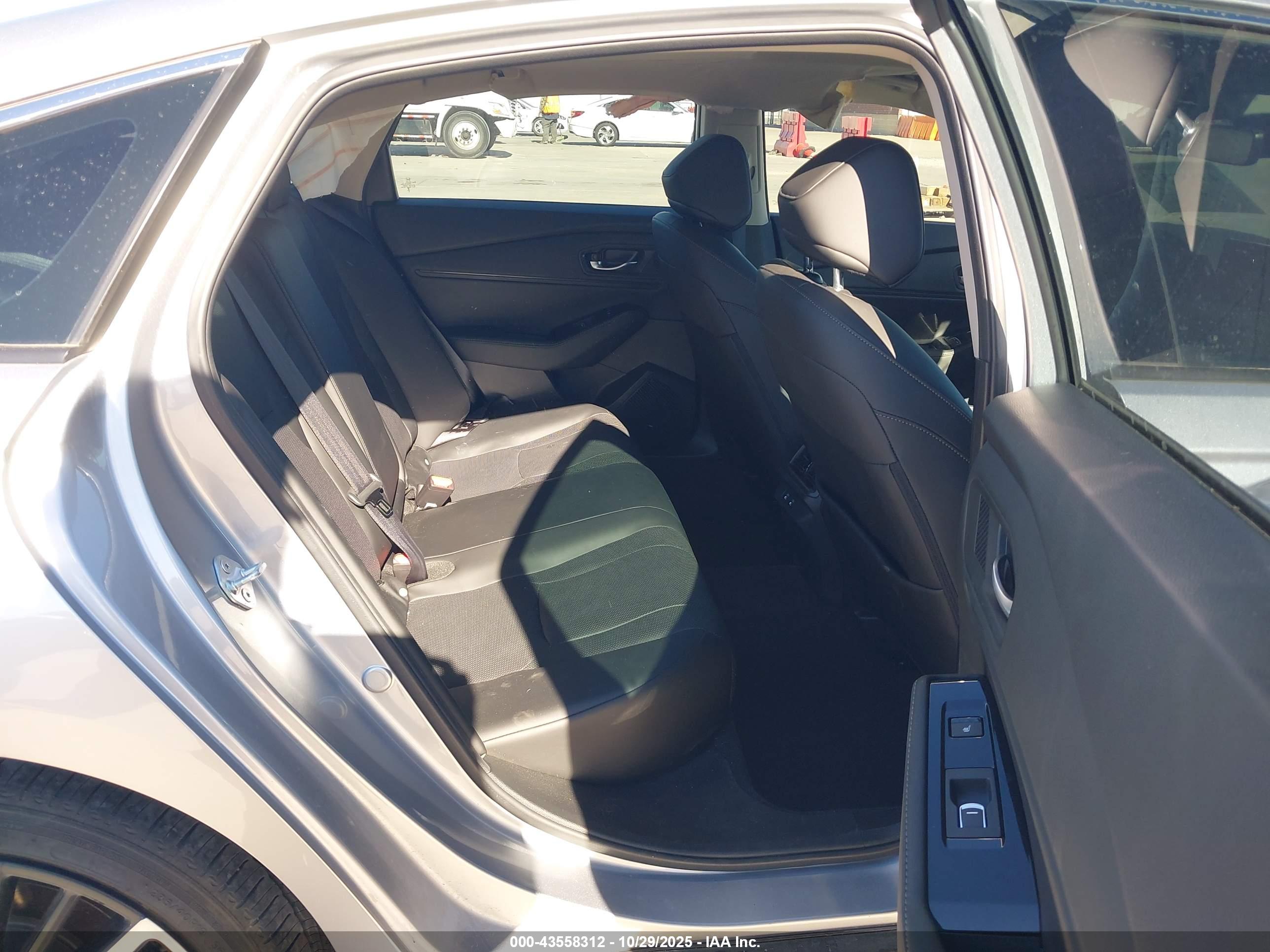 HONDA ACCORD image 8