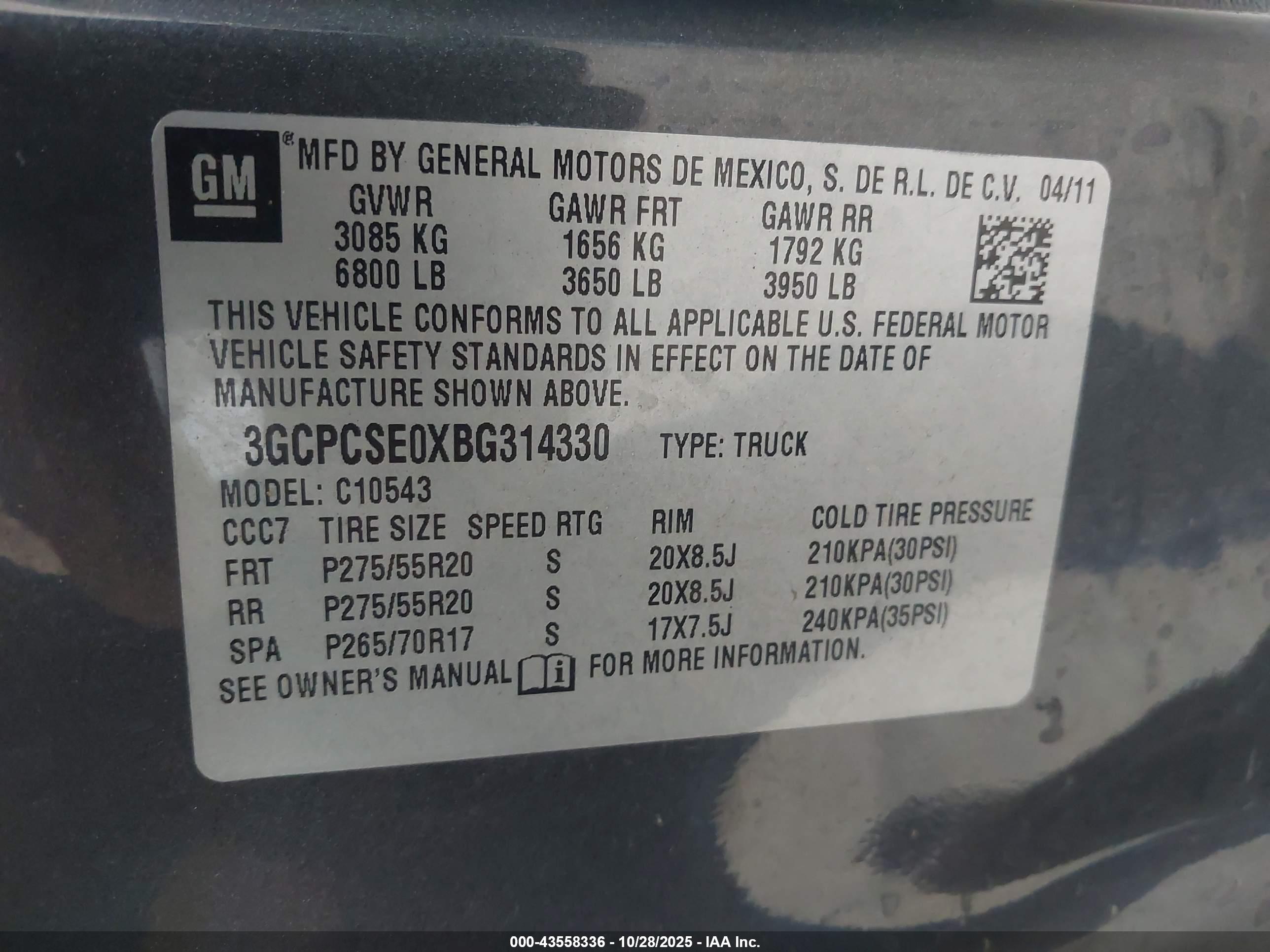 CHEVROLET SILVERADO image 9