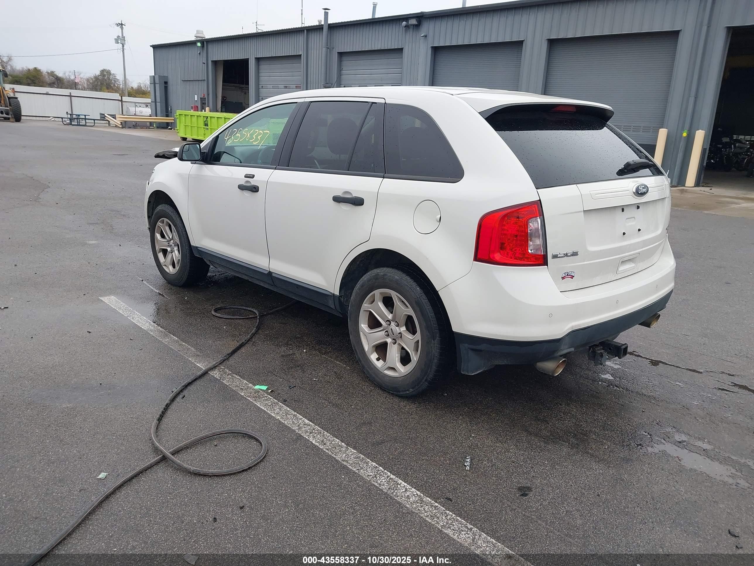 FORD EDGE image 3