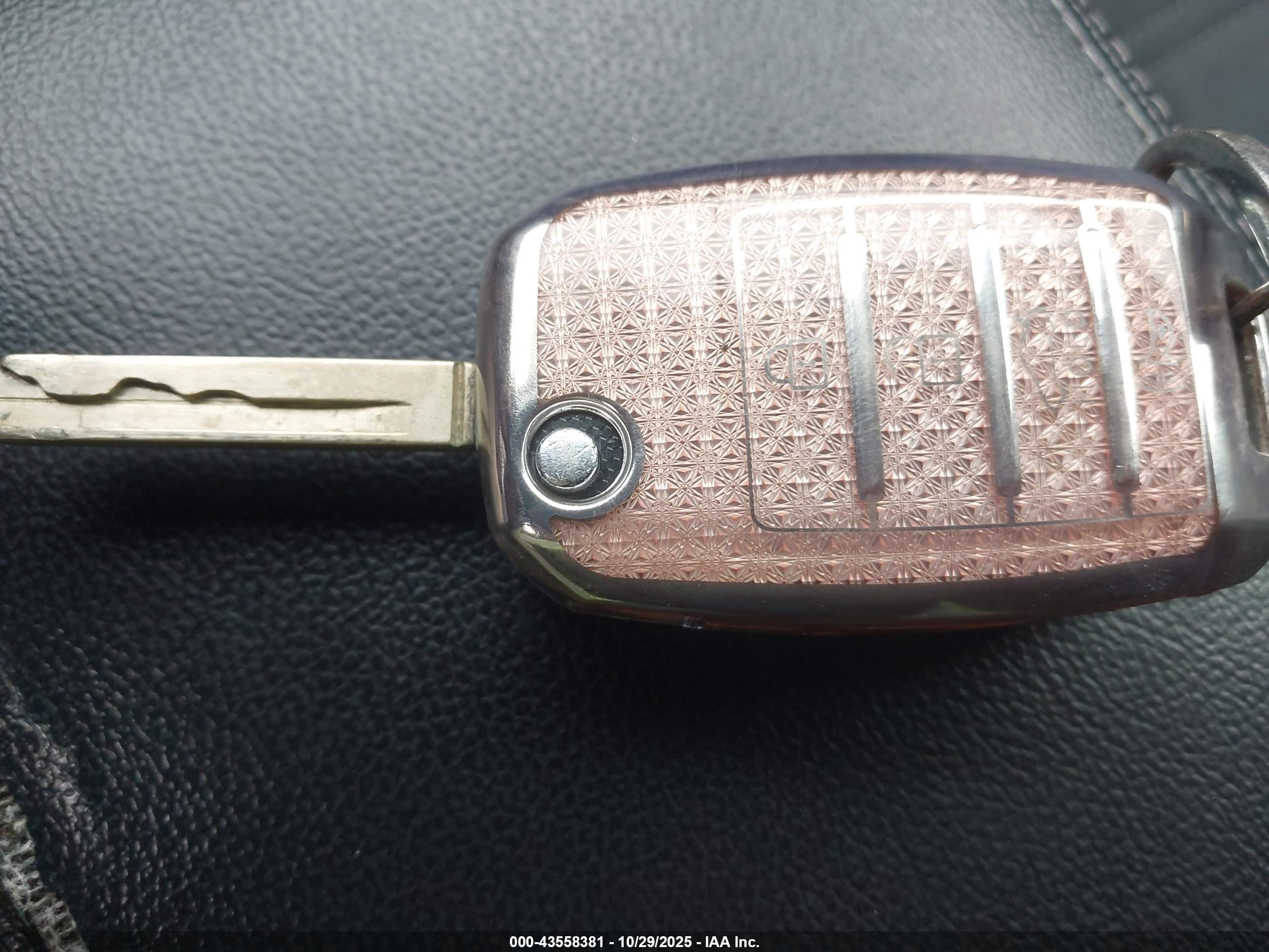 KIA SORENTO image 11