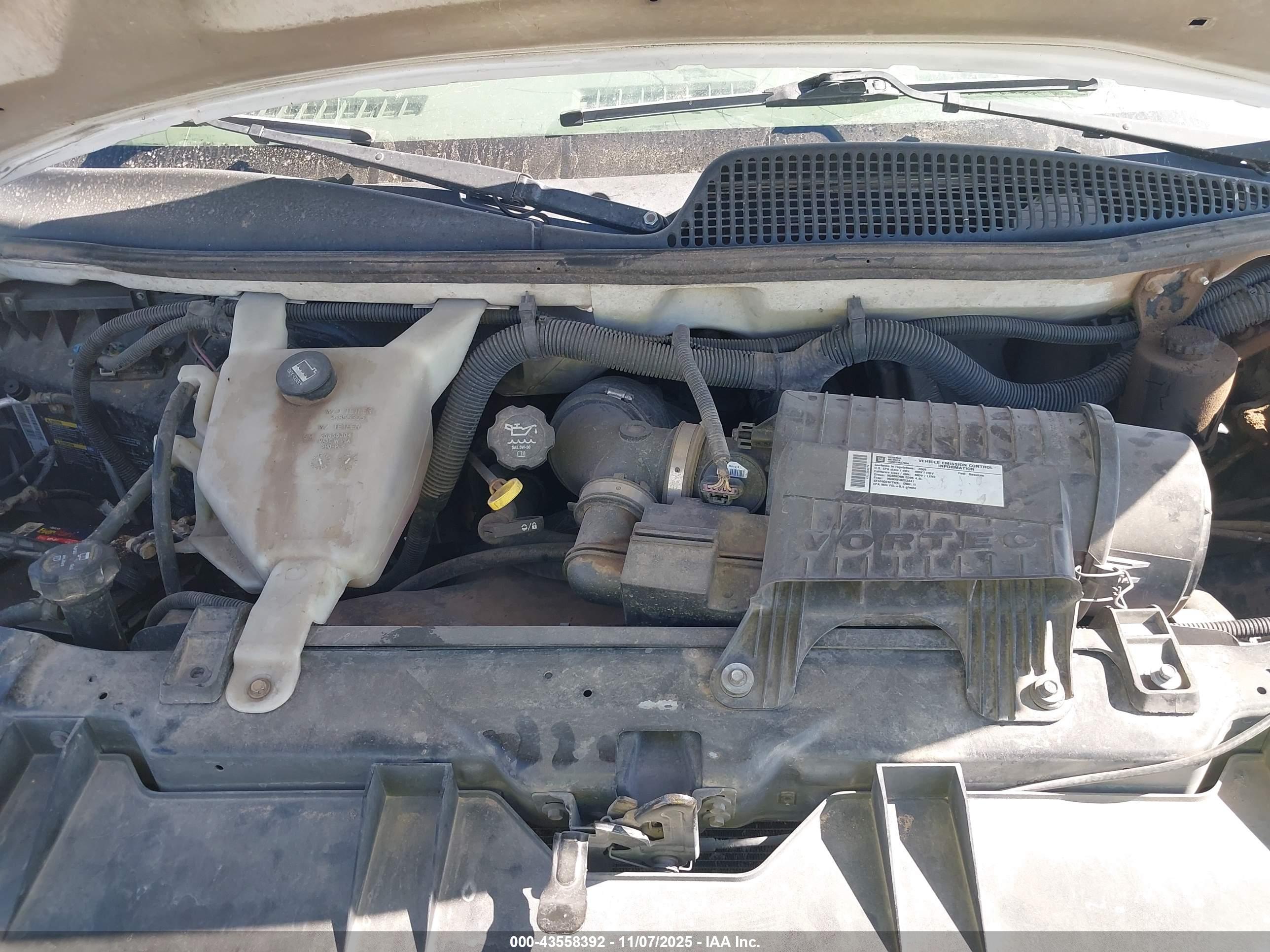CHEVROLET EXPRESS image 10