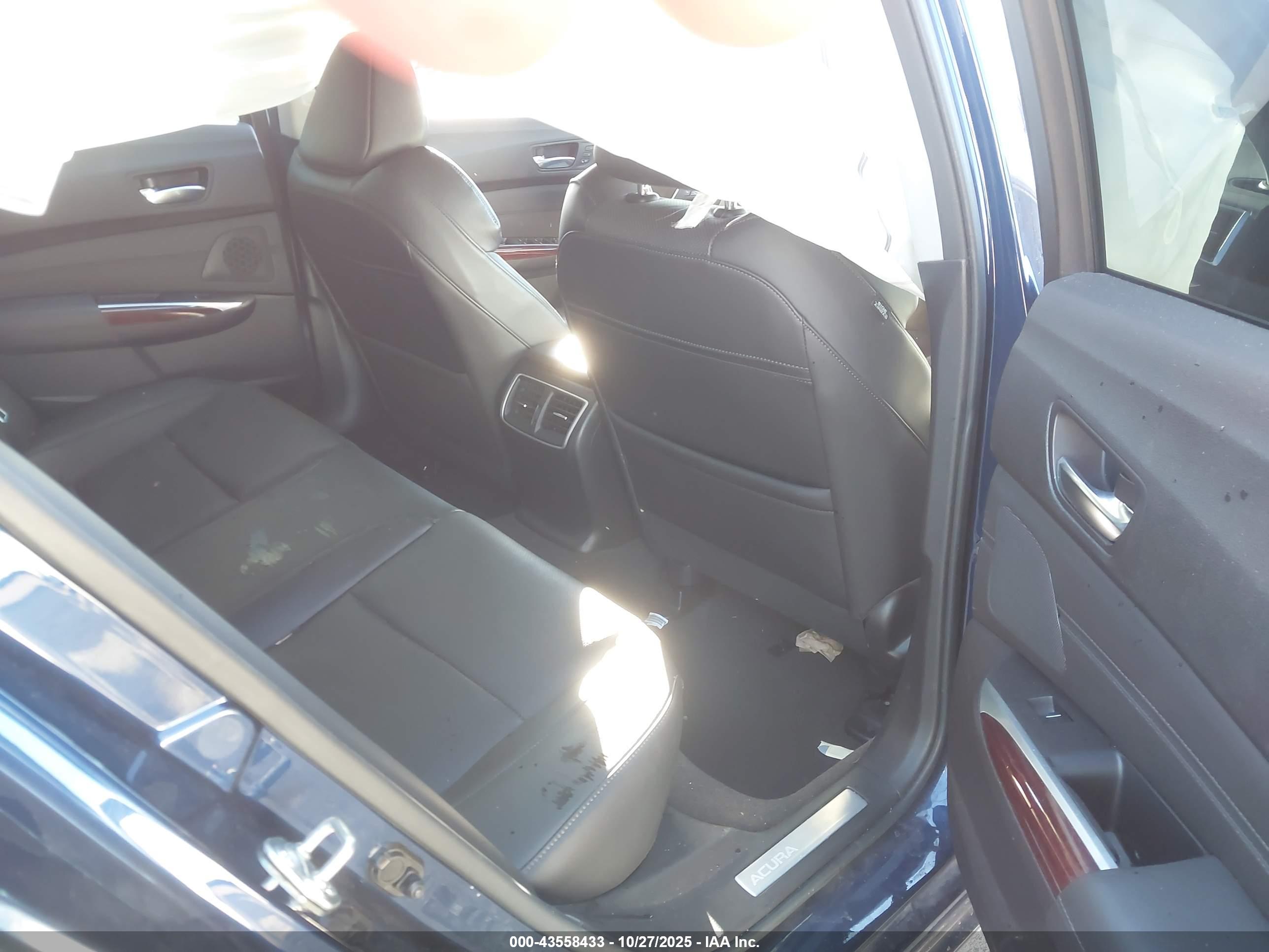 ACURA TLX image 8
