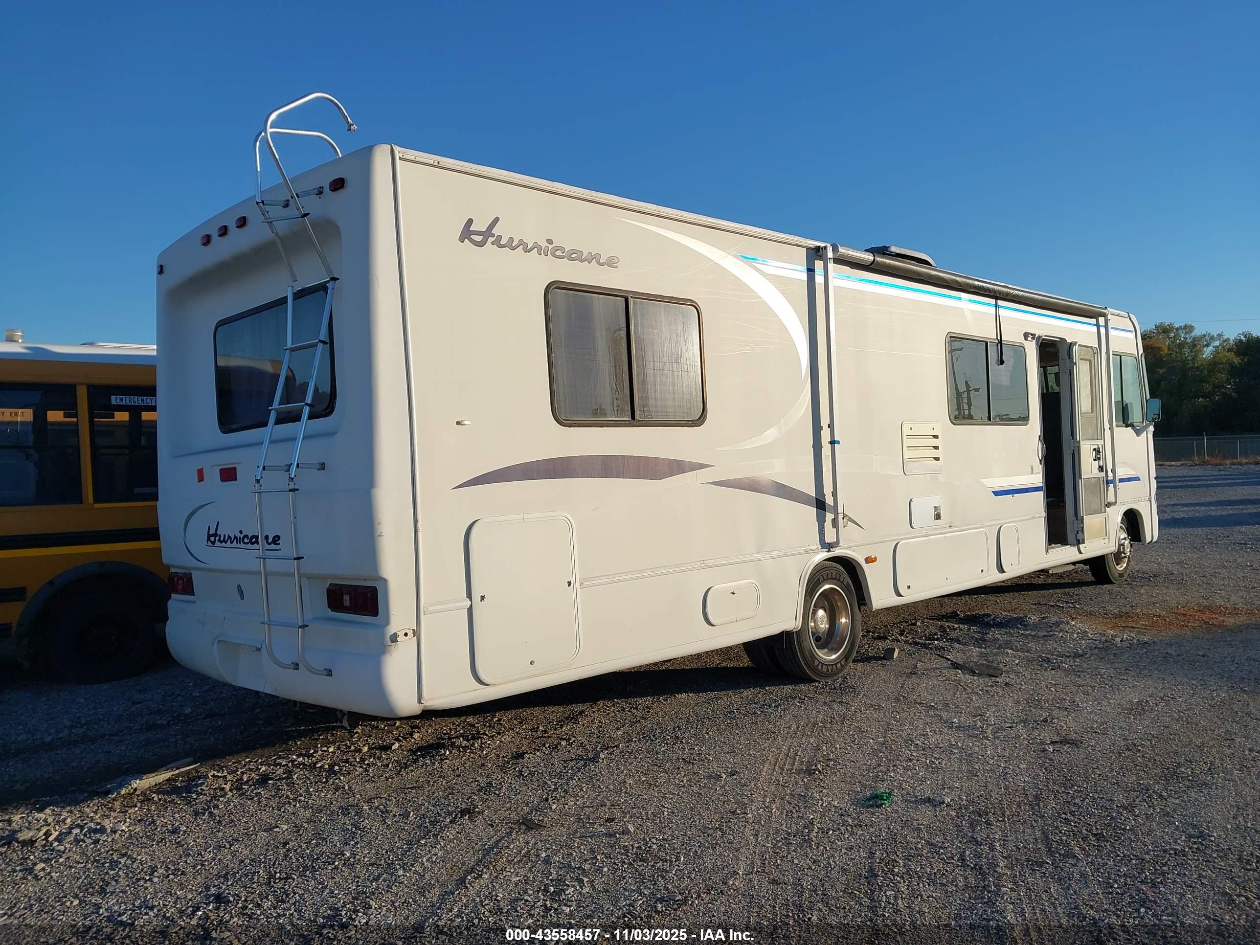 FORD F550 image 4