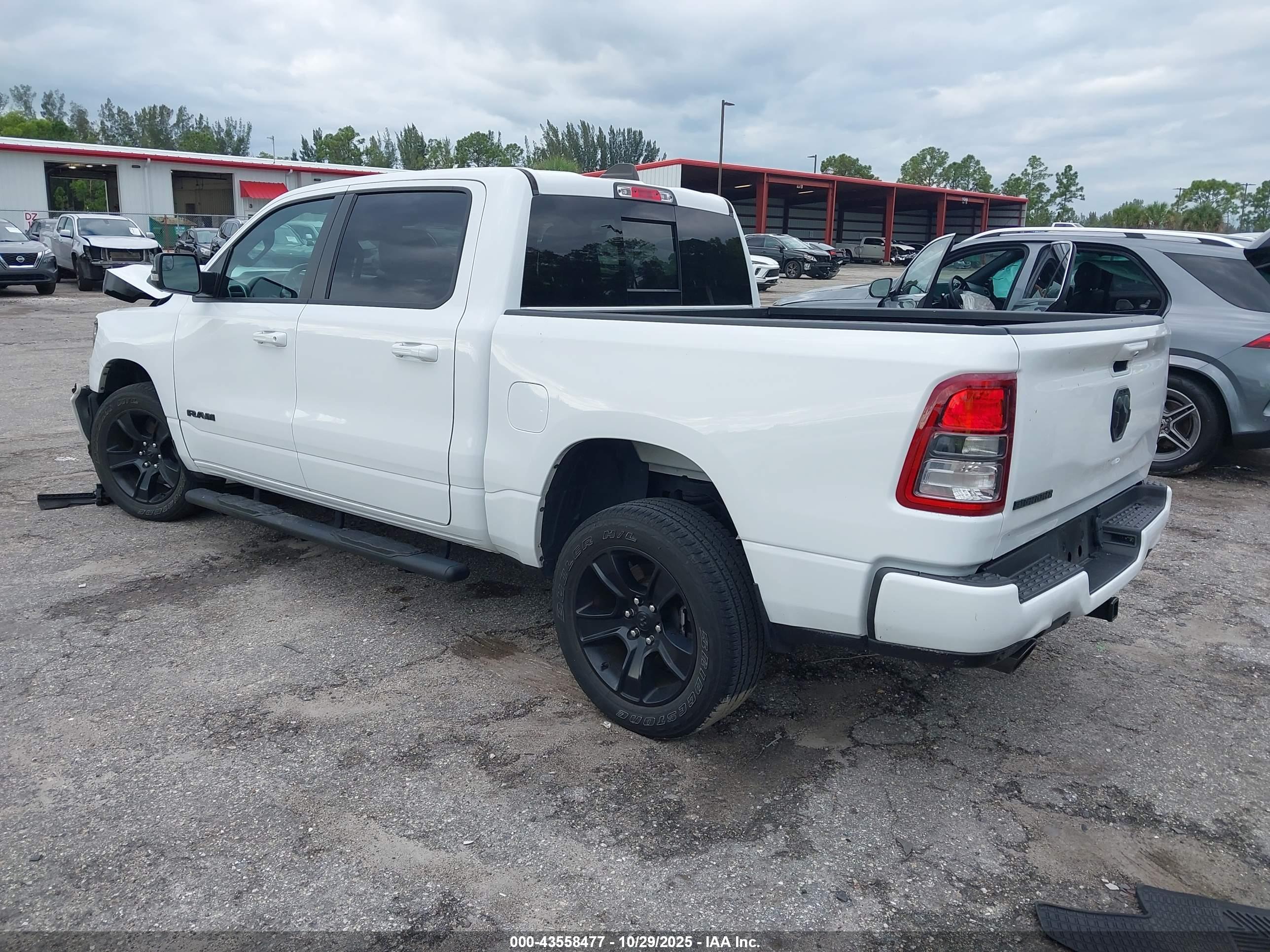 RAM 1500 image 3