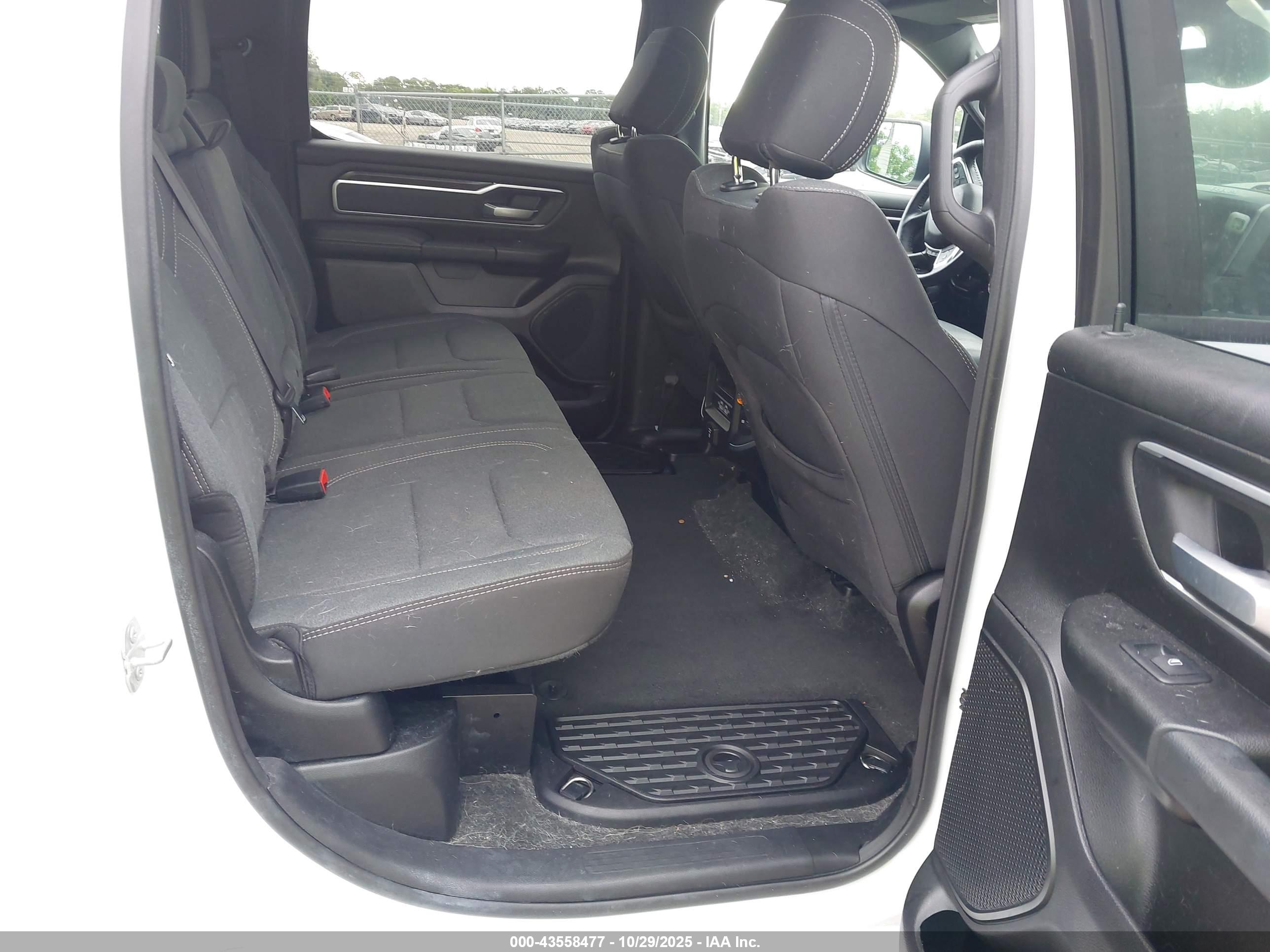 RAM 1500 image 8