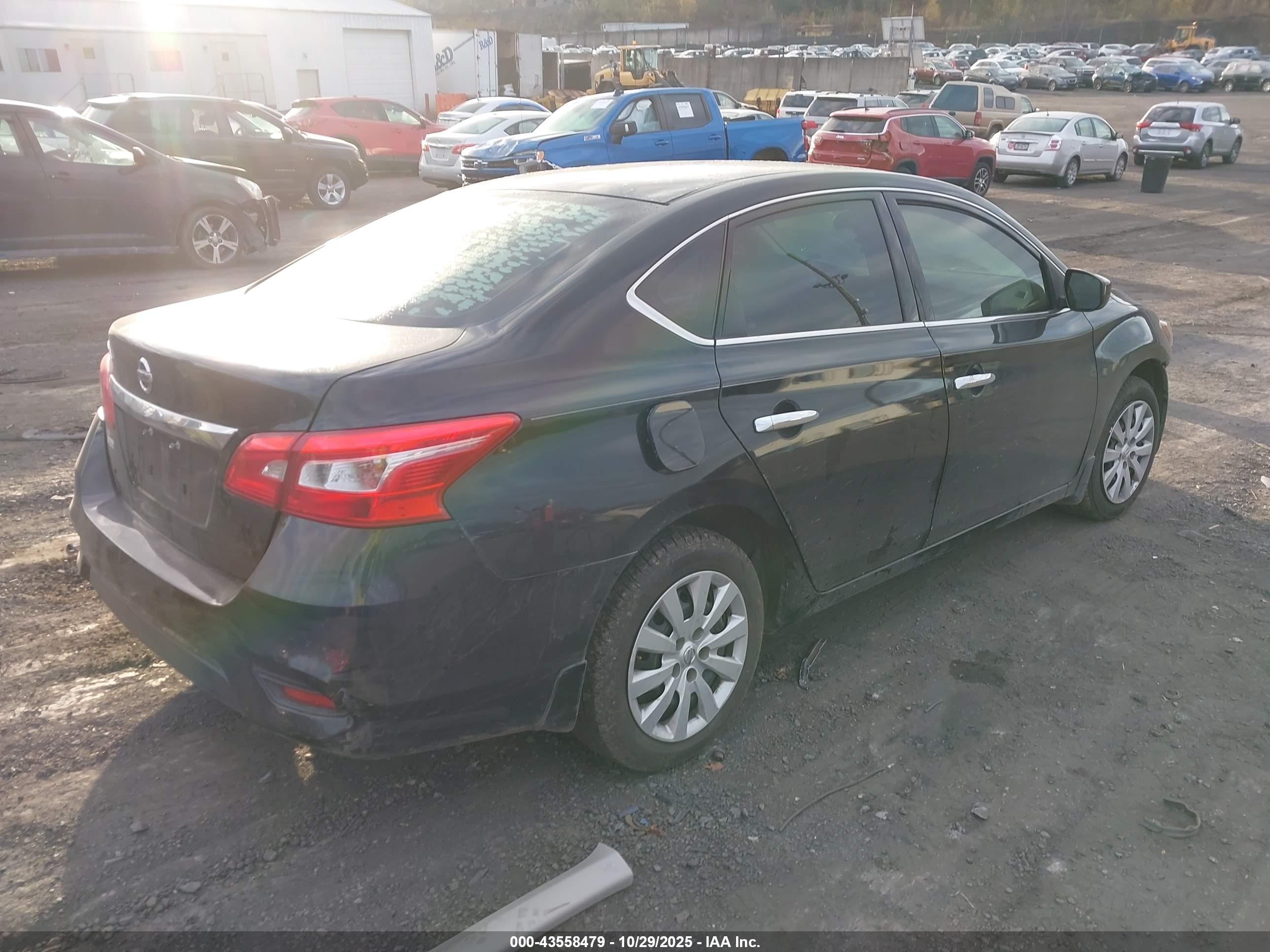 NISSAN SENTRA image 4