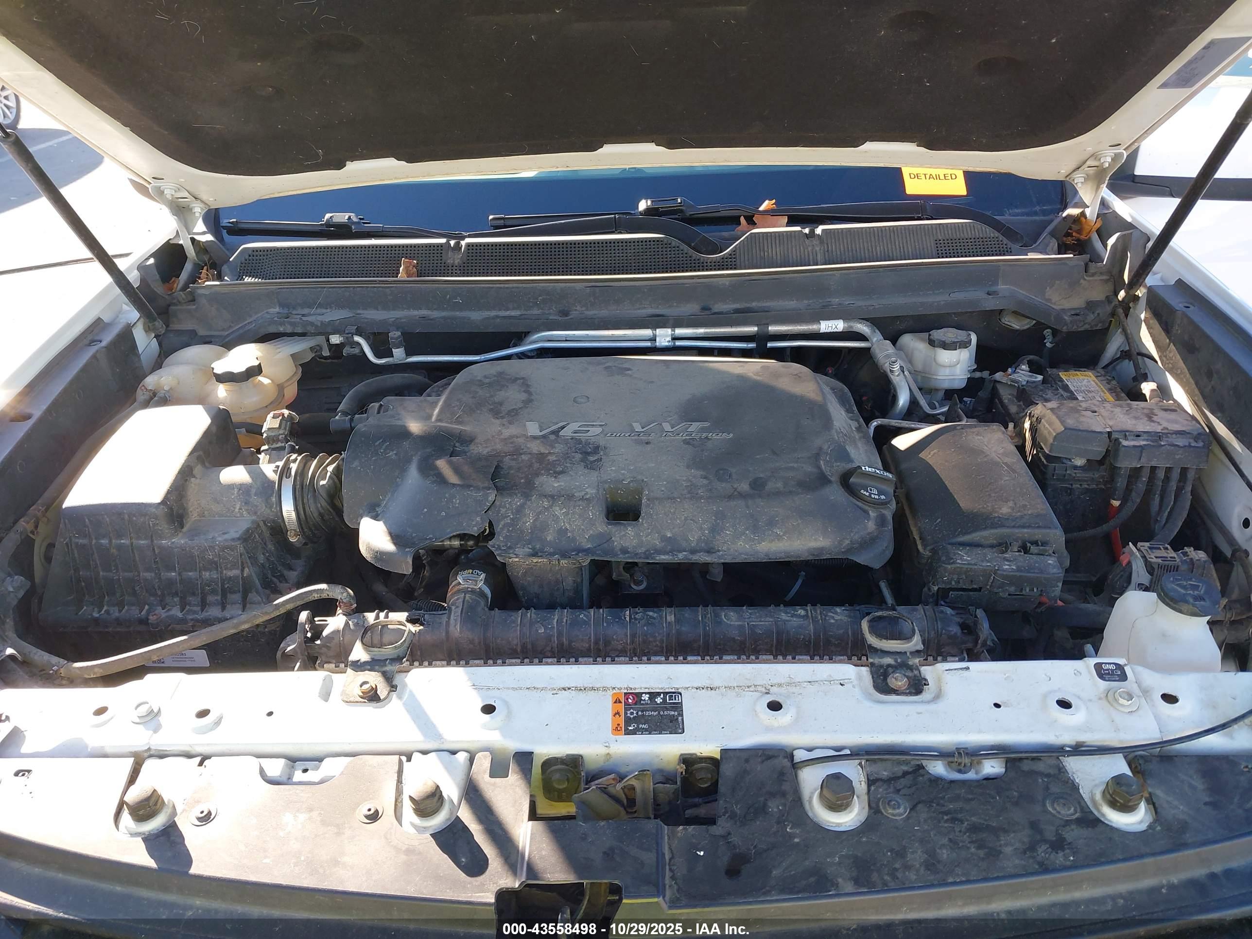 CHEVROLET COLORADO image 10