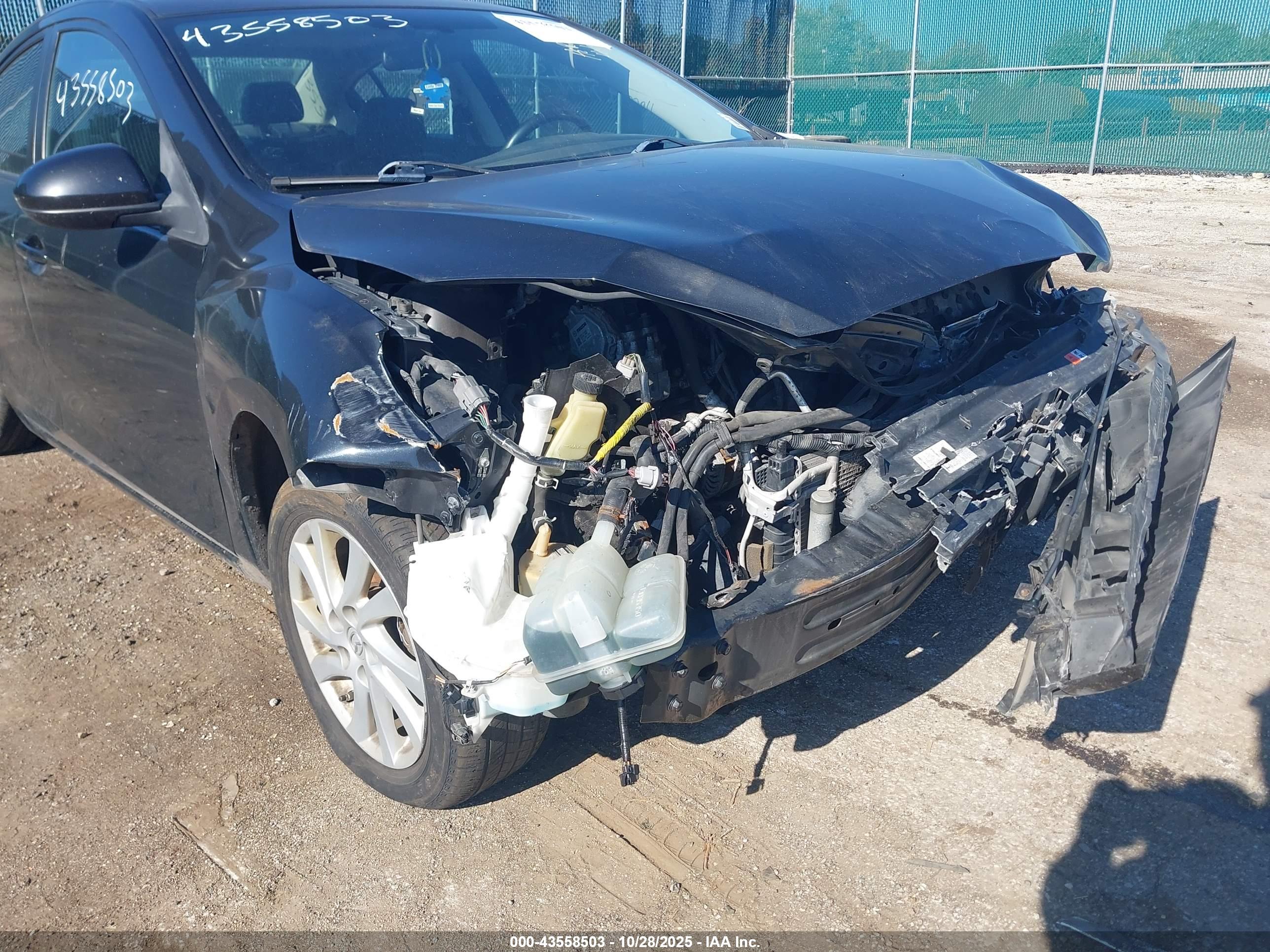 MAZDA MAZDA3 image 6