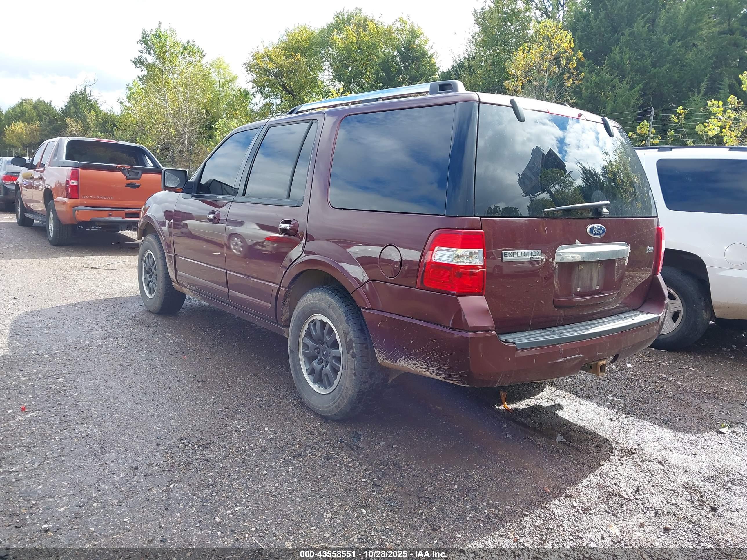 FORD EXPEDITION image 3