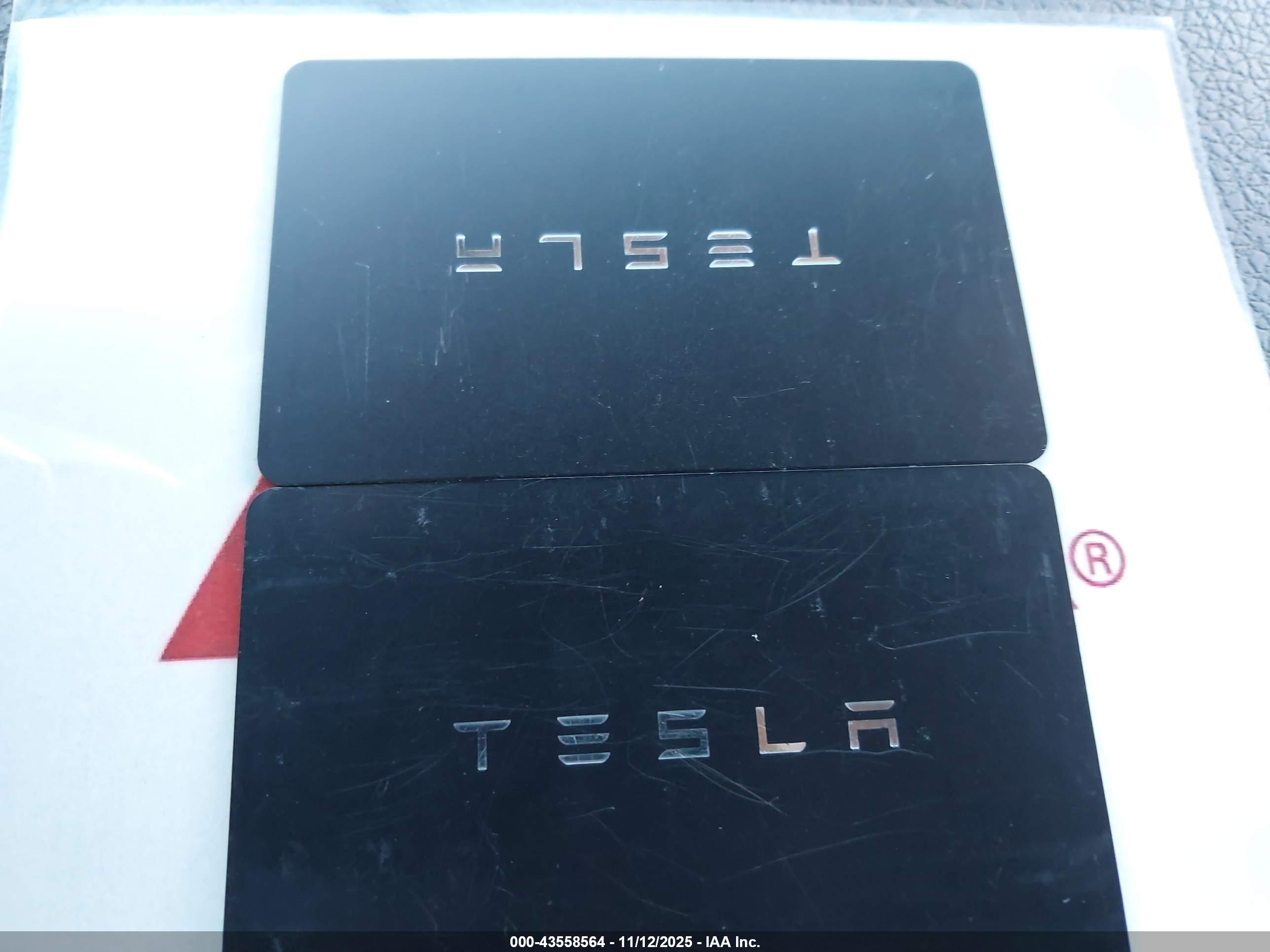 TESLA MODEL image 11
