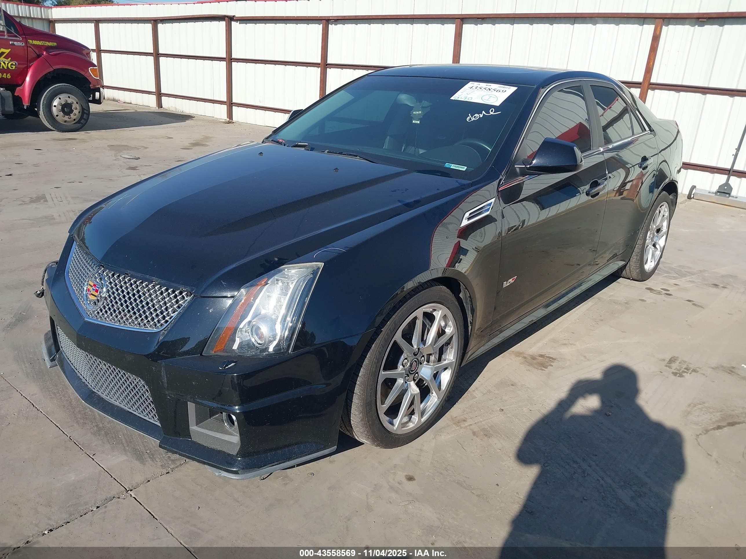 CADILLAC CTS-V image 2
