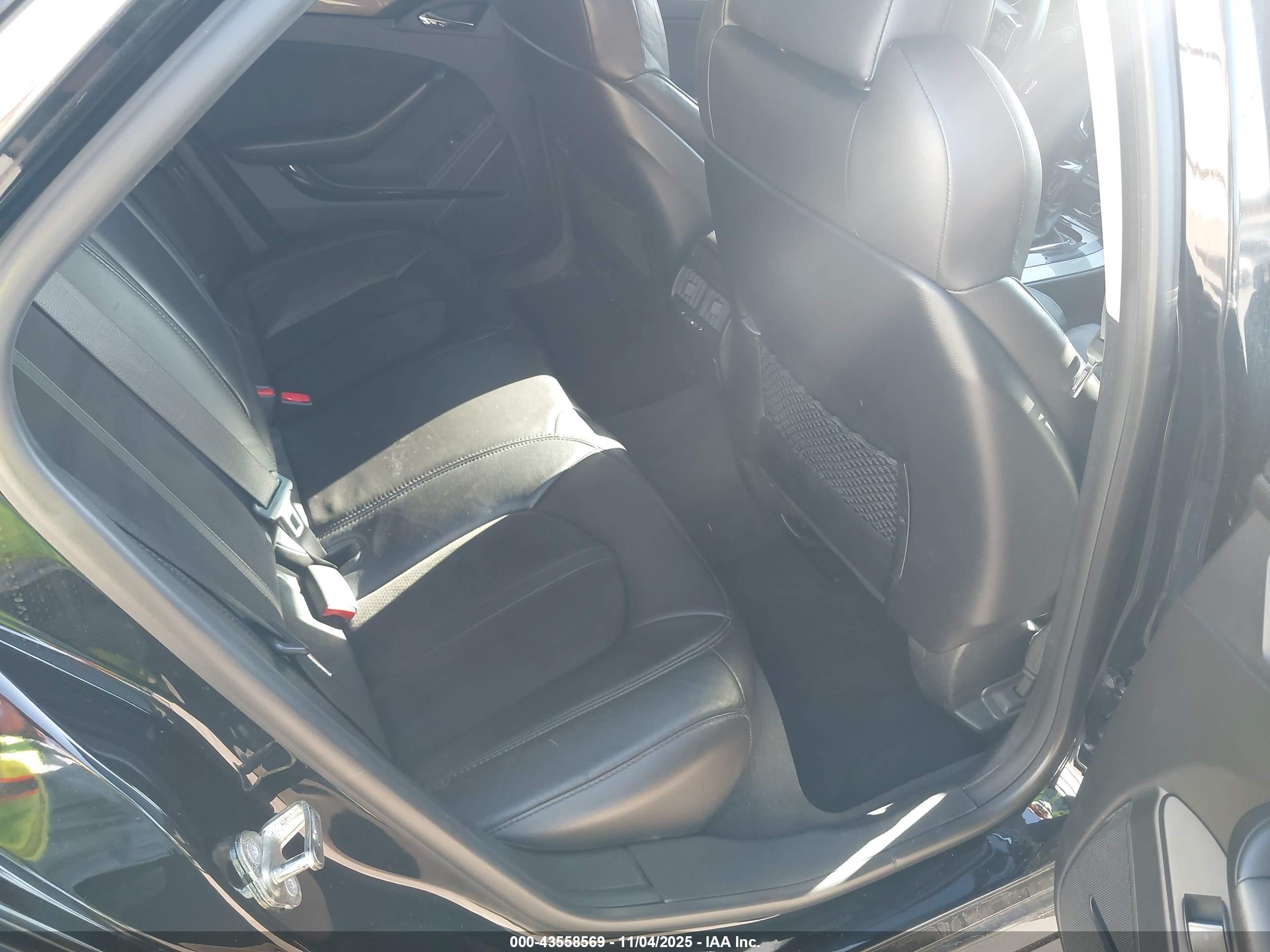 CADILLAC CTS-V image 8