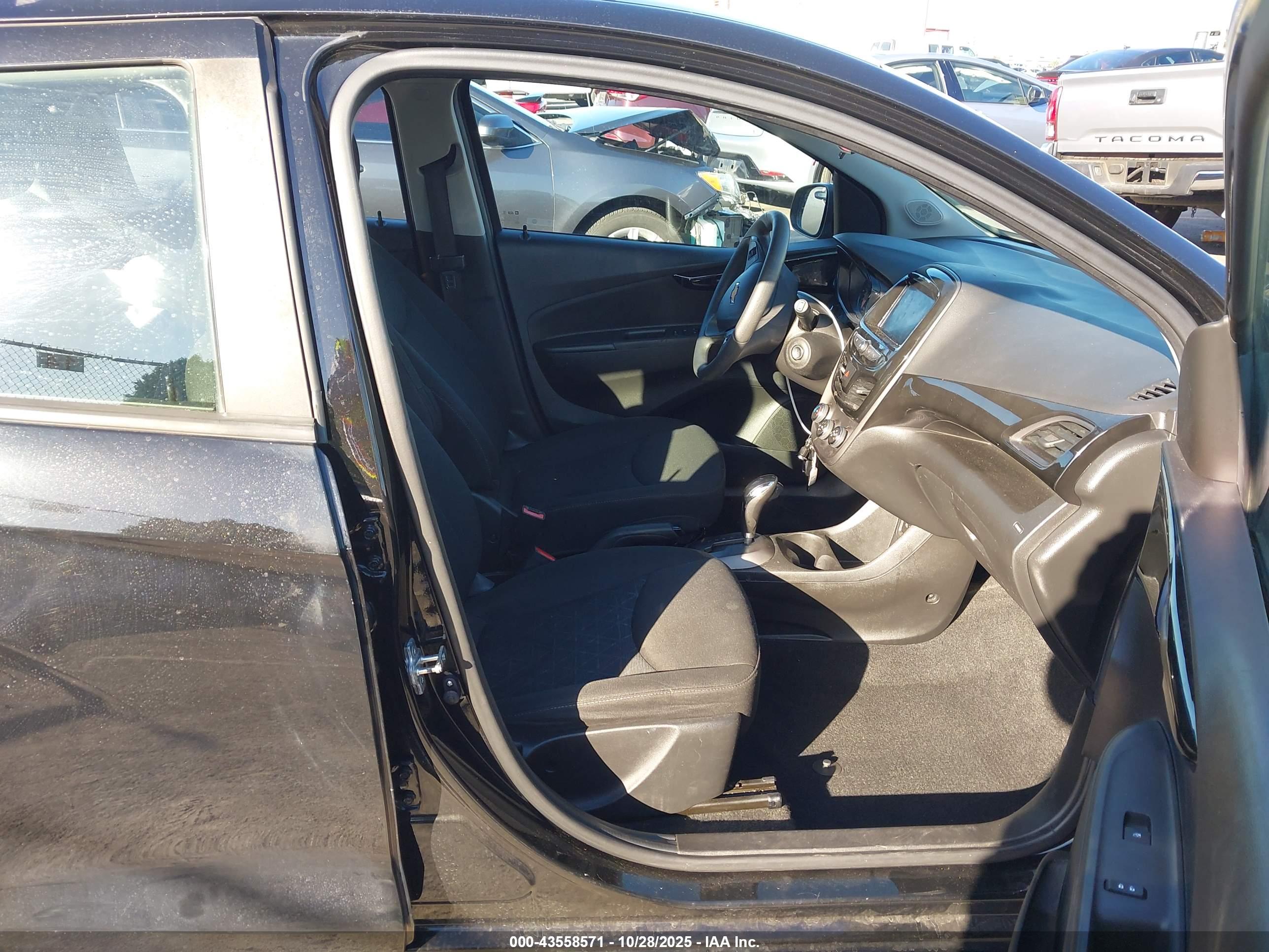 CHEVROLET SPARK image 5