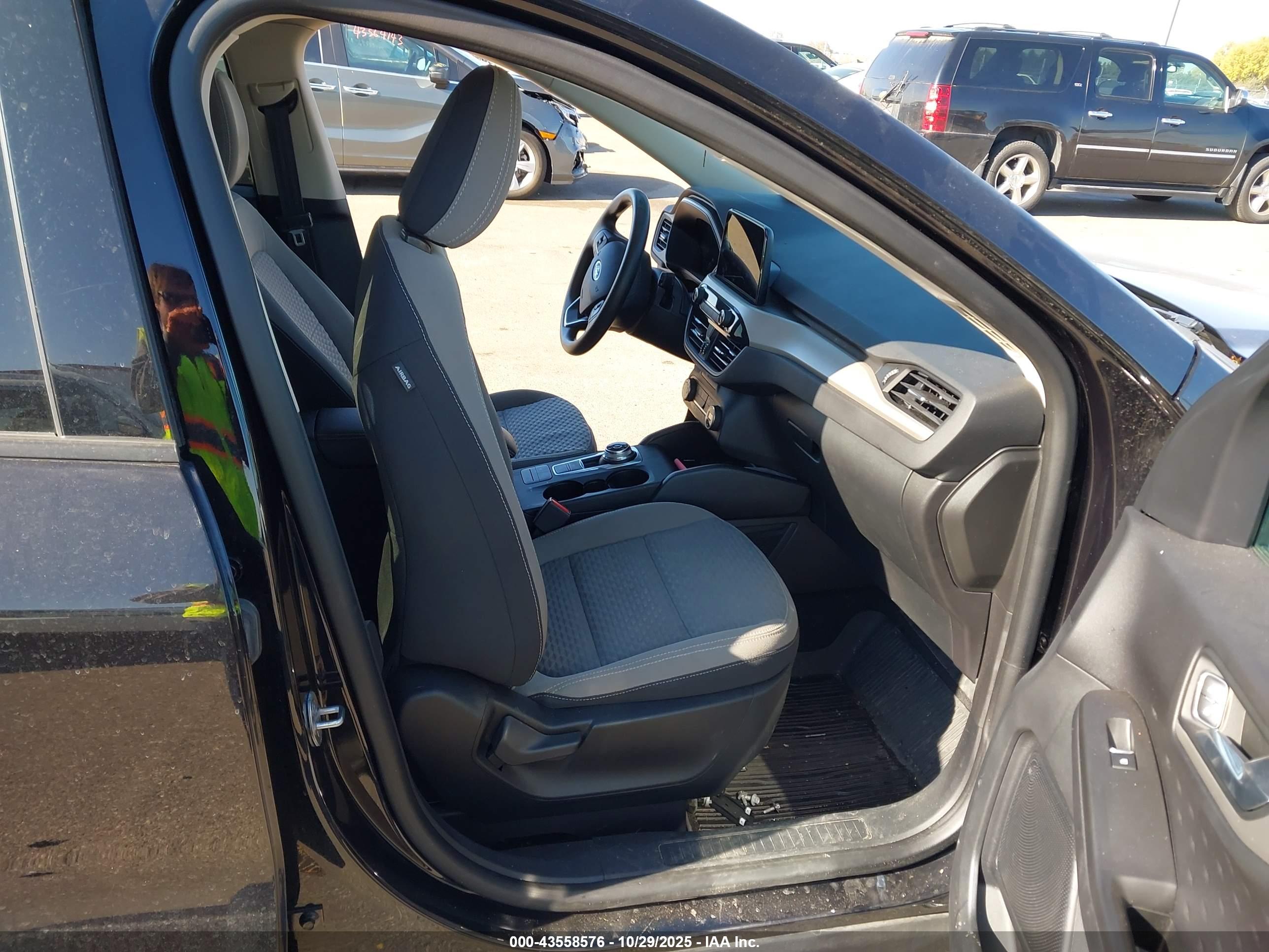 FORD ESCAPE image 5