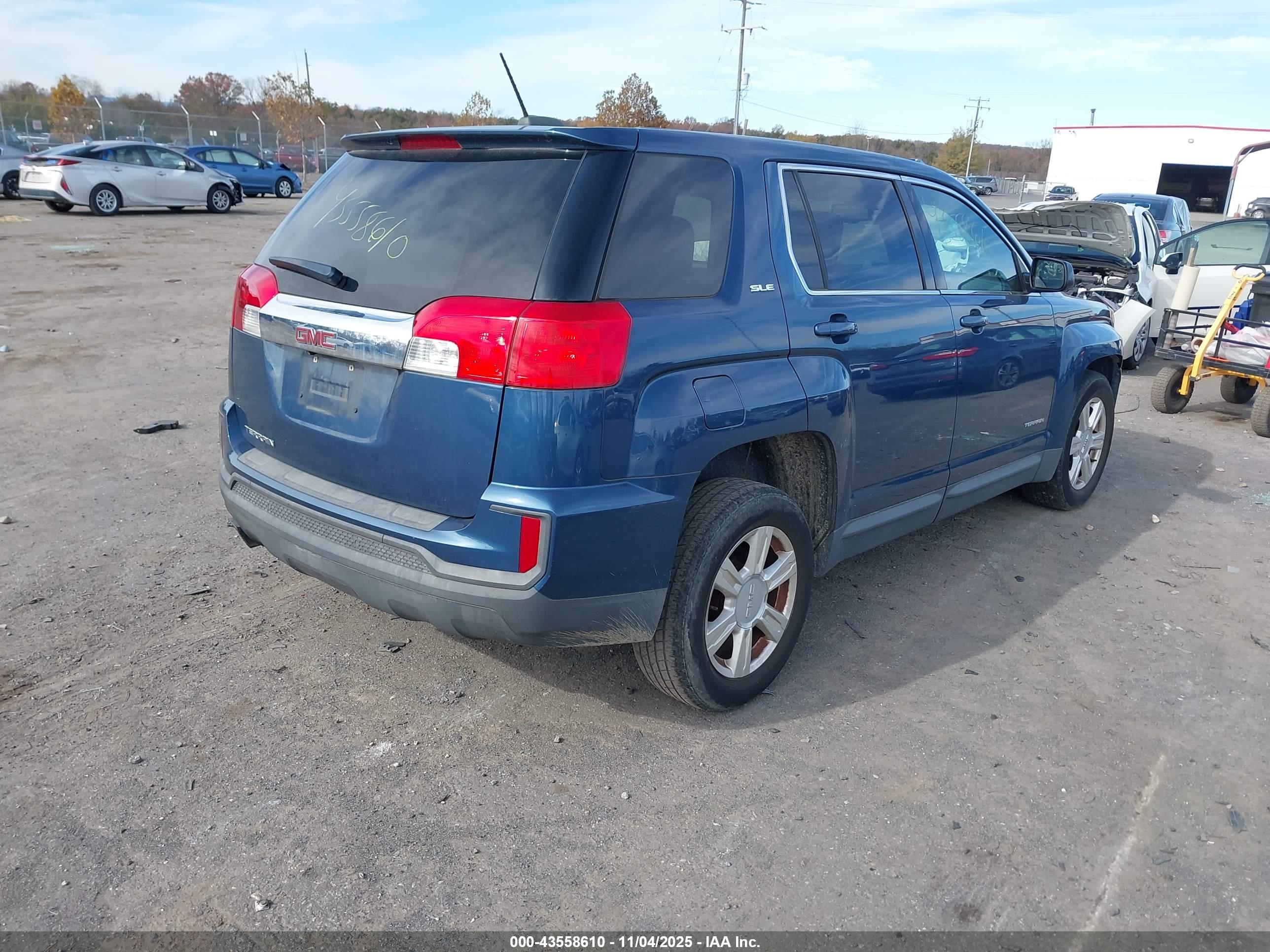 GMC TERRAIN image 4