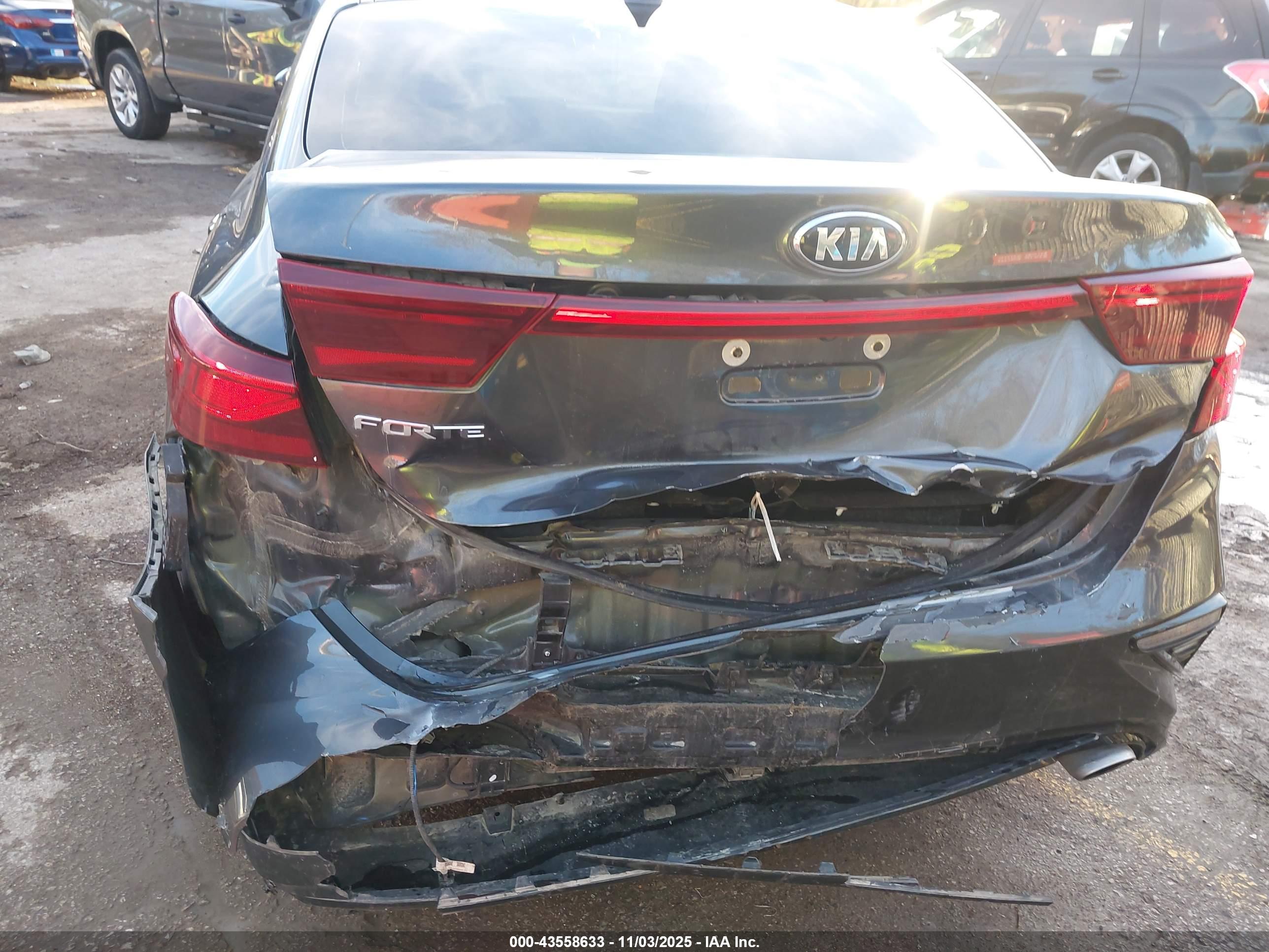 KIA FORTE image 6
