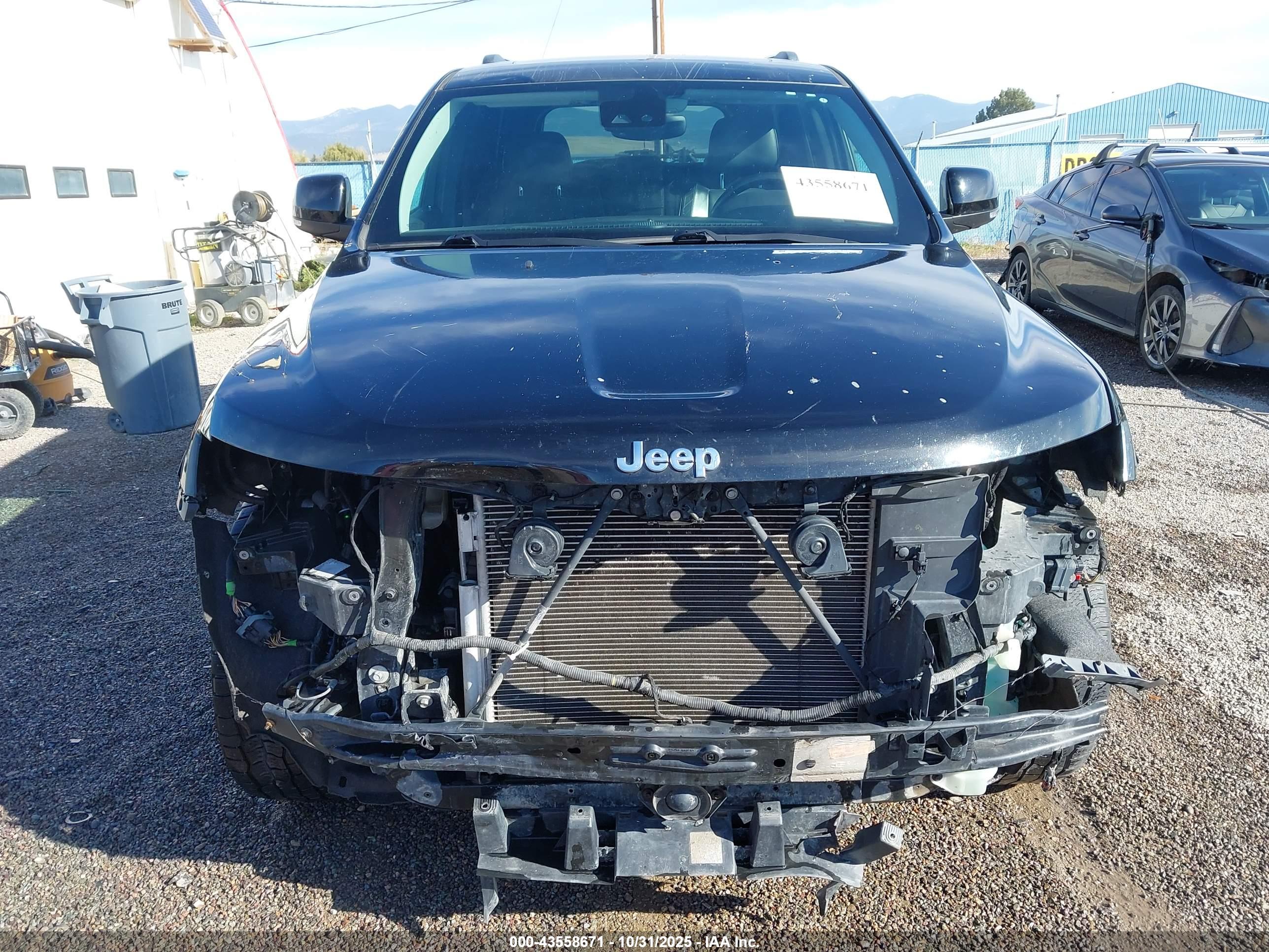 JEEP GRAND image 6