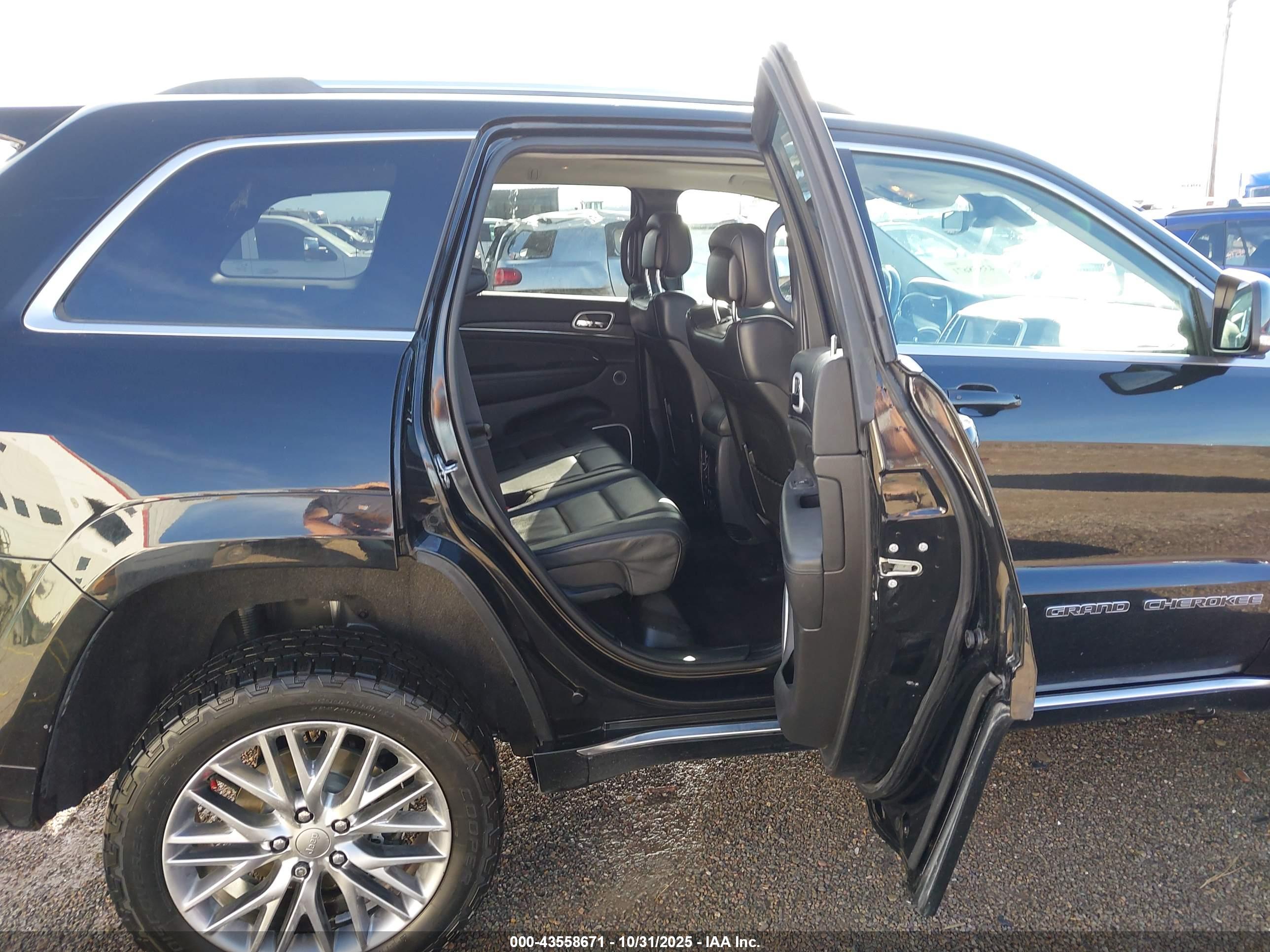 JEEP GRAND image 8
