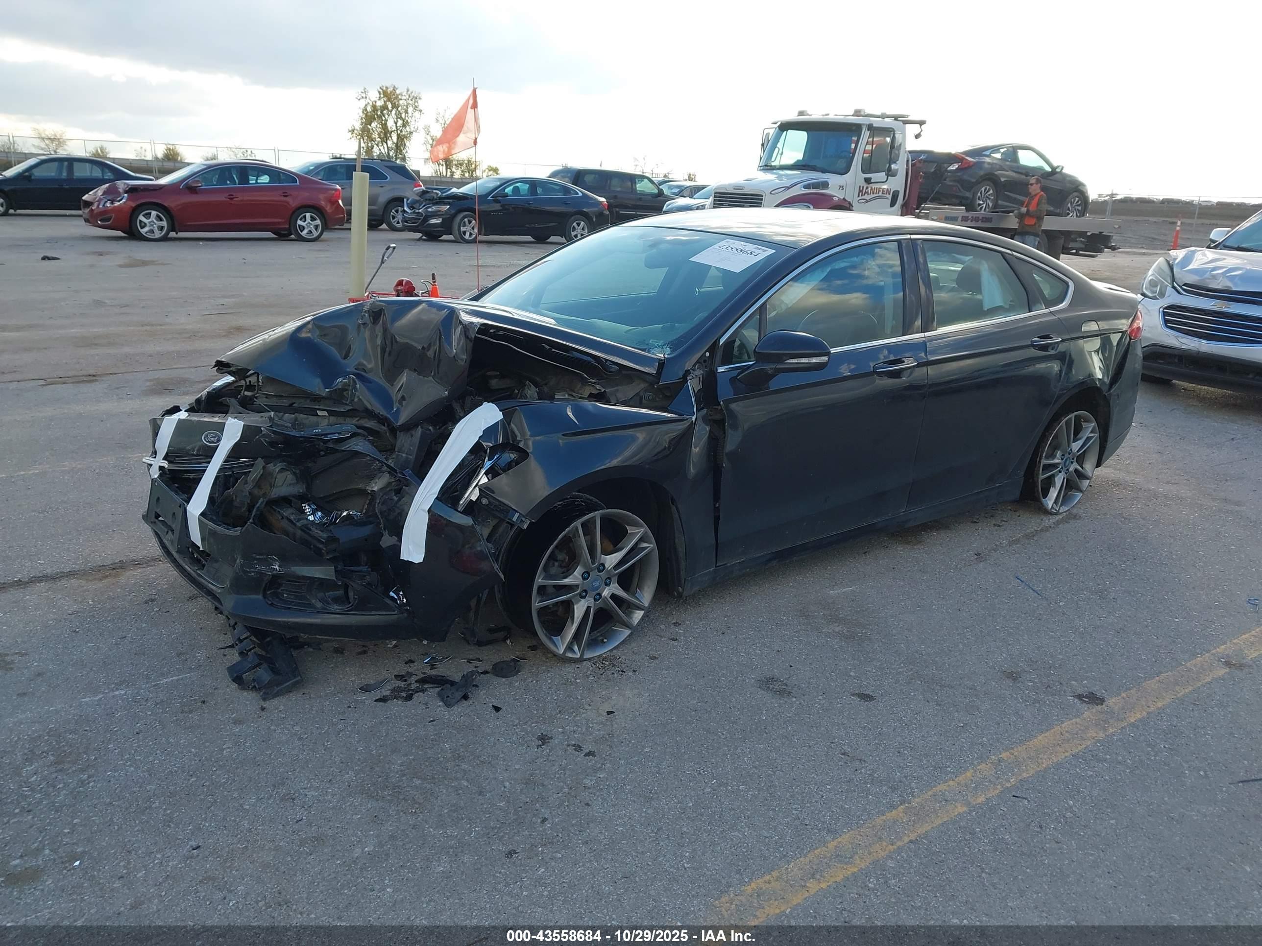 FORD FUSION image 2