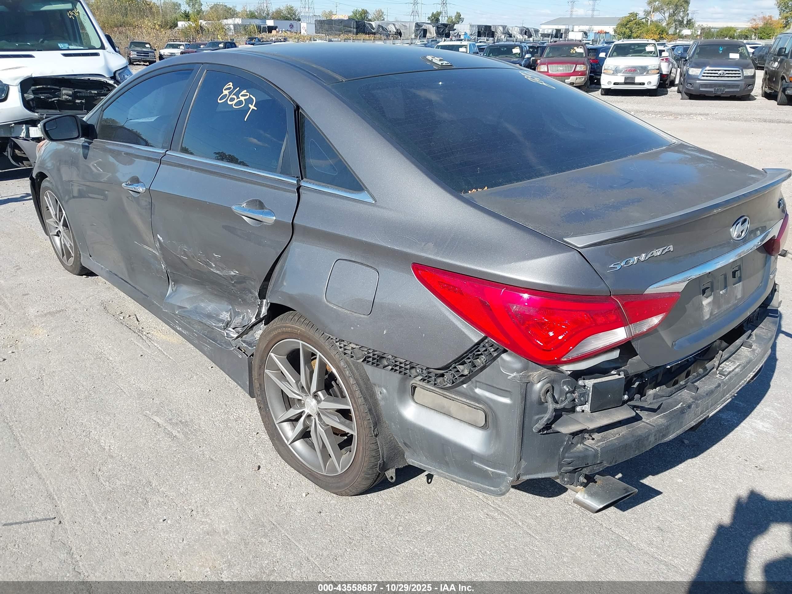 HYUNDAI SONATA image 6