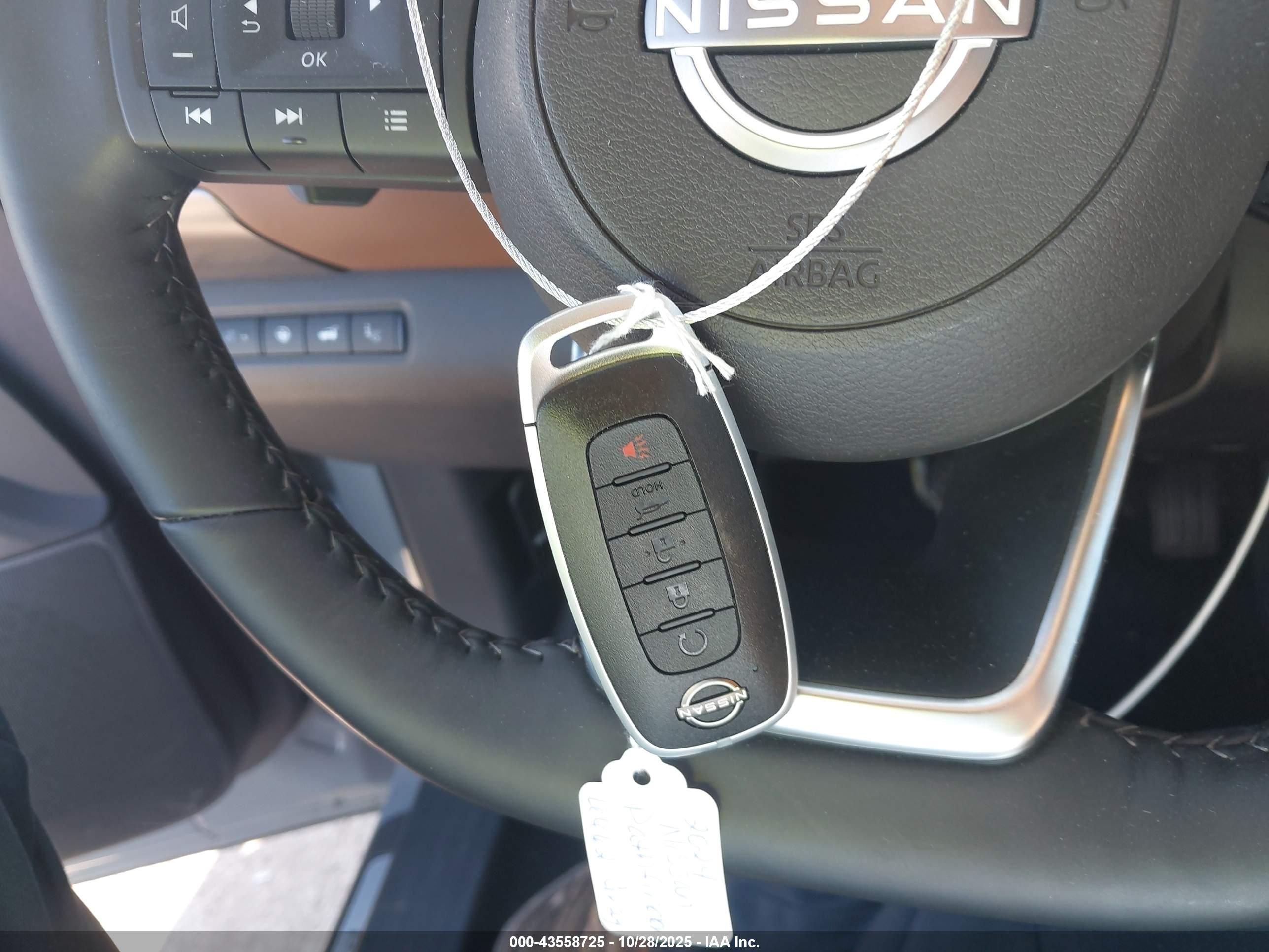 NISSAN PATHFINDER image 11