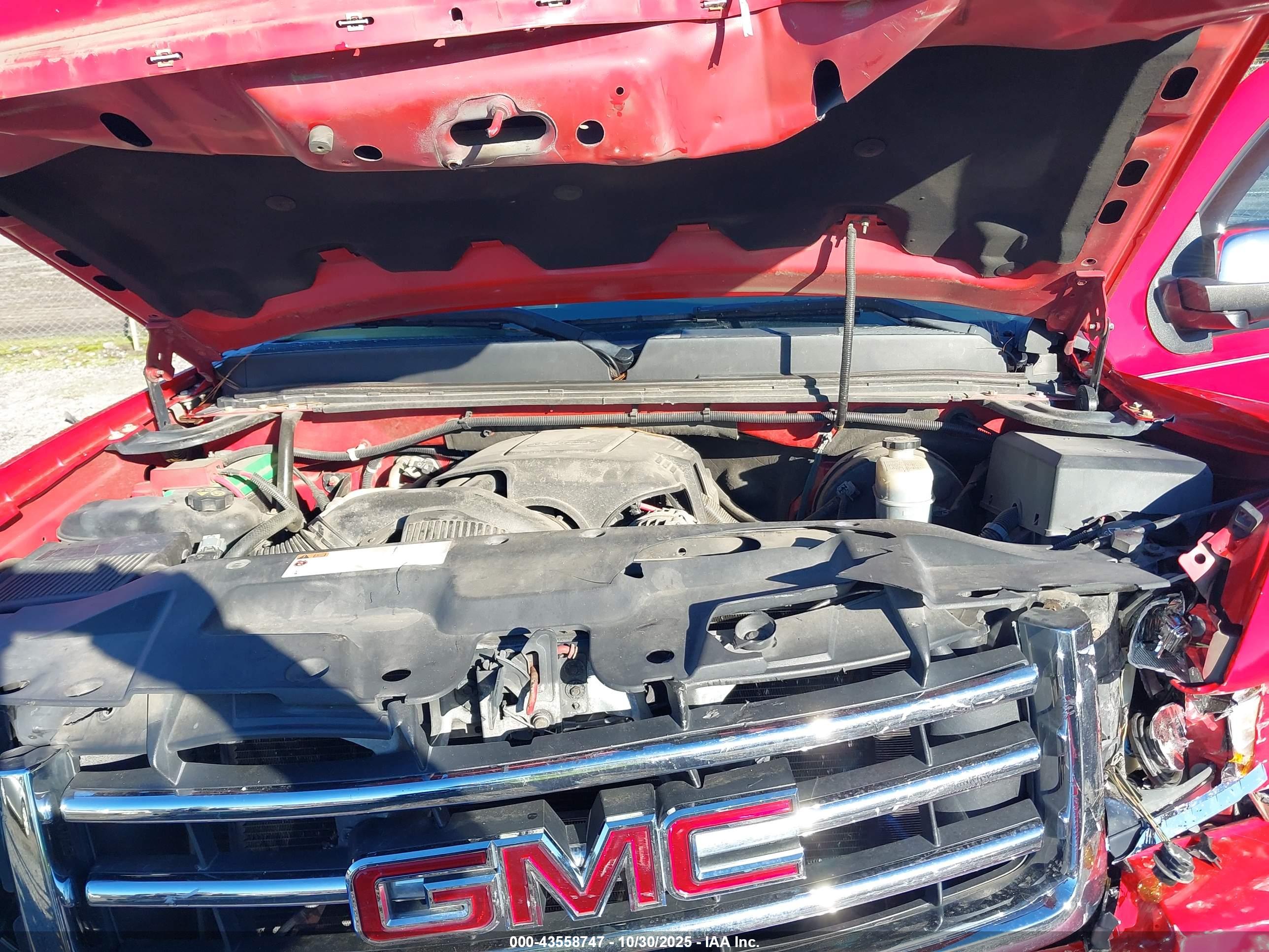 GMC SIERRA image 10