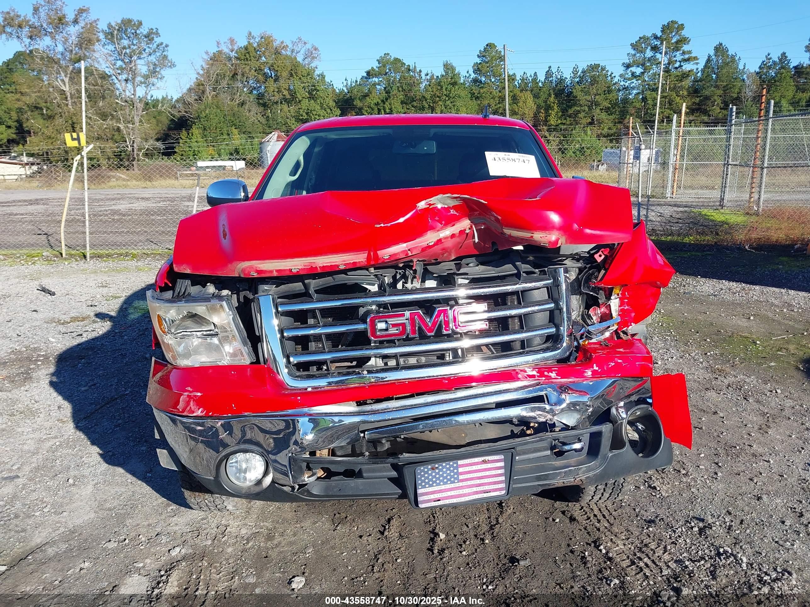 GMC SIERRA image 6