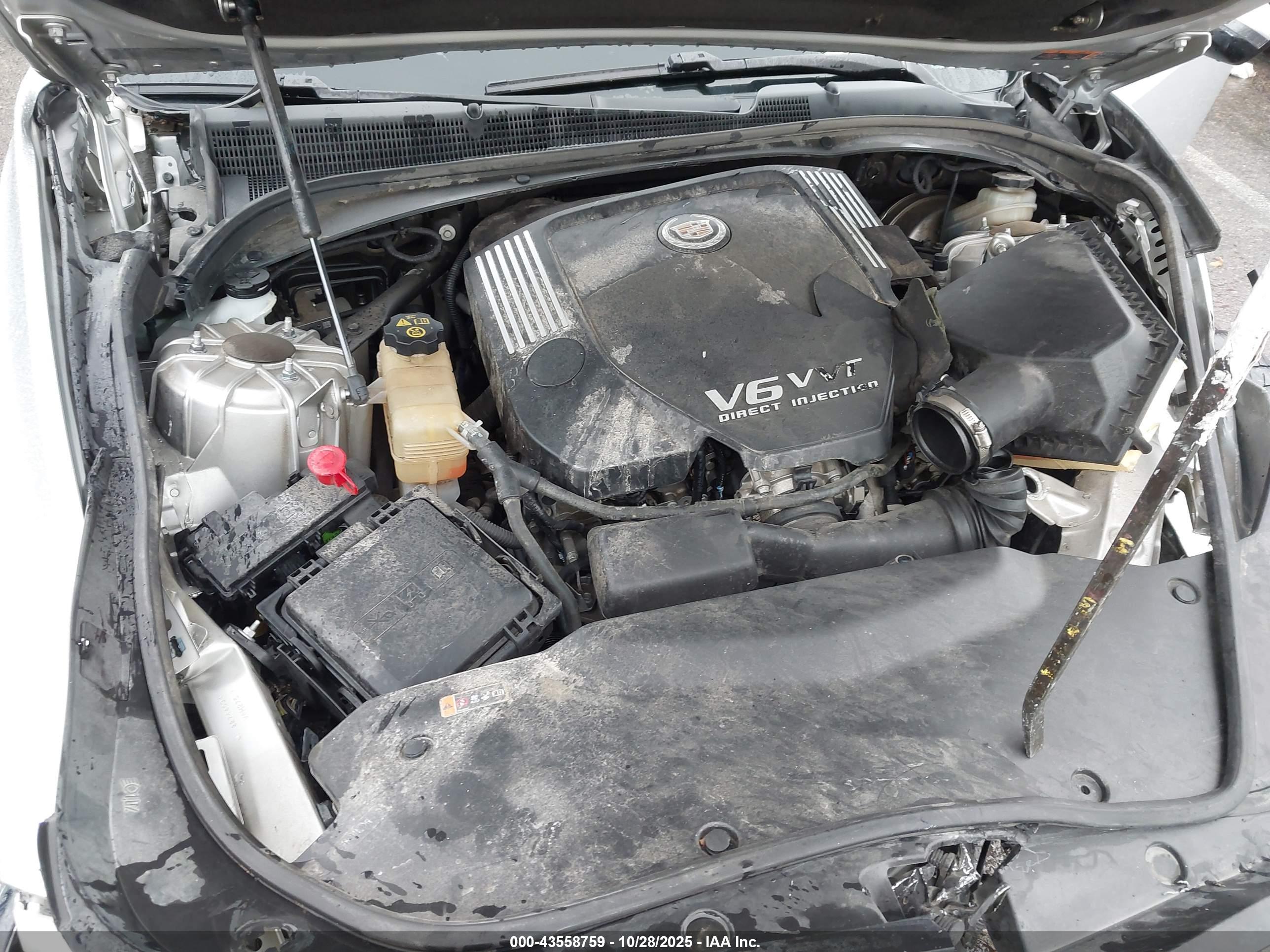 CADILLAC CTS image 10