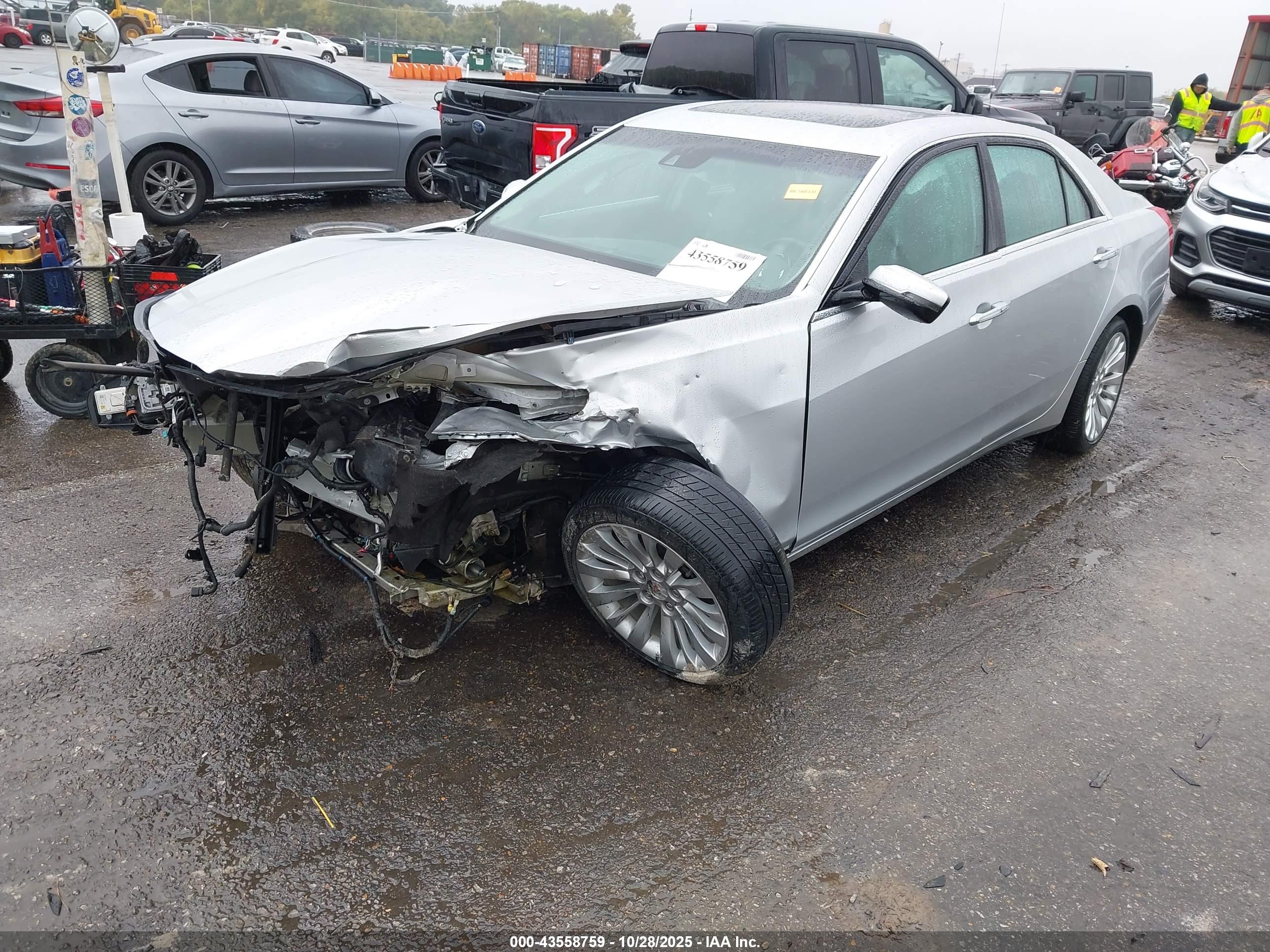 CADILLAC CTS image 2