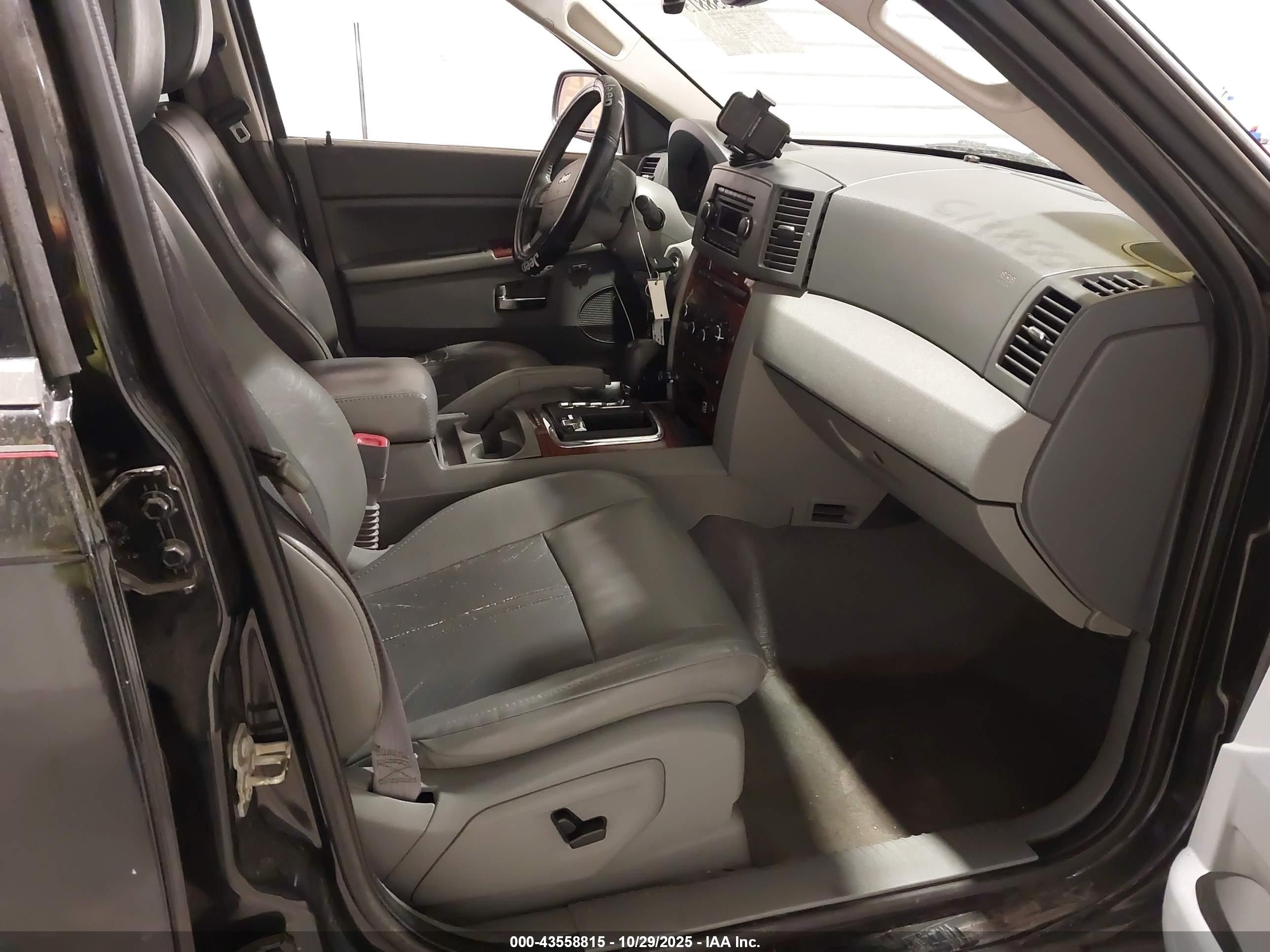 JEEP GRAND image 5