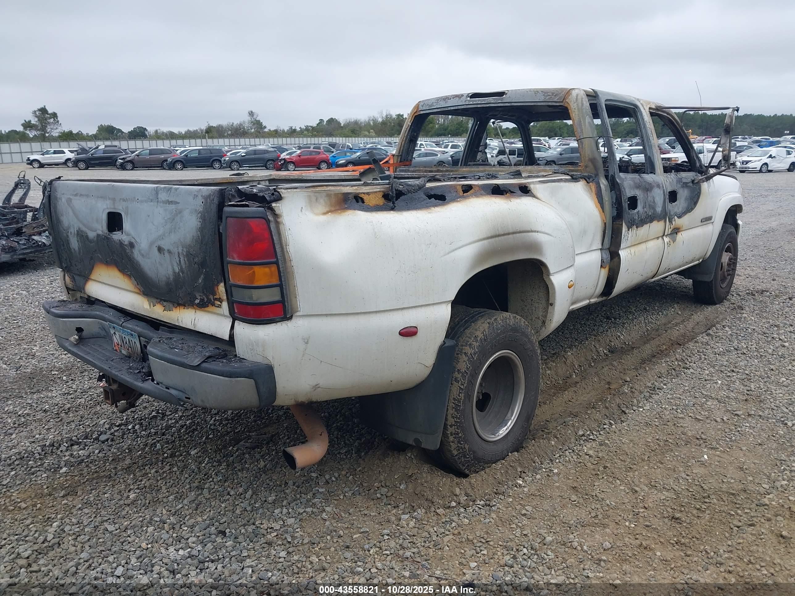 GMC SIERRA image 4