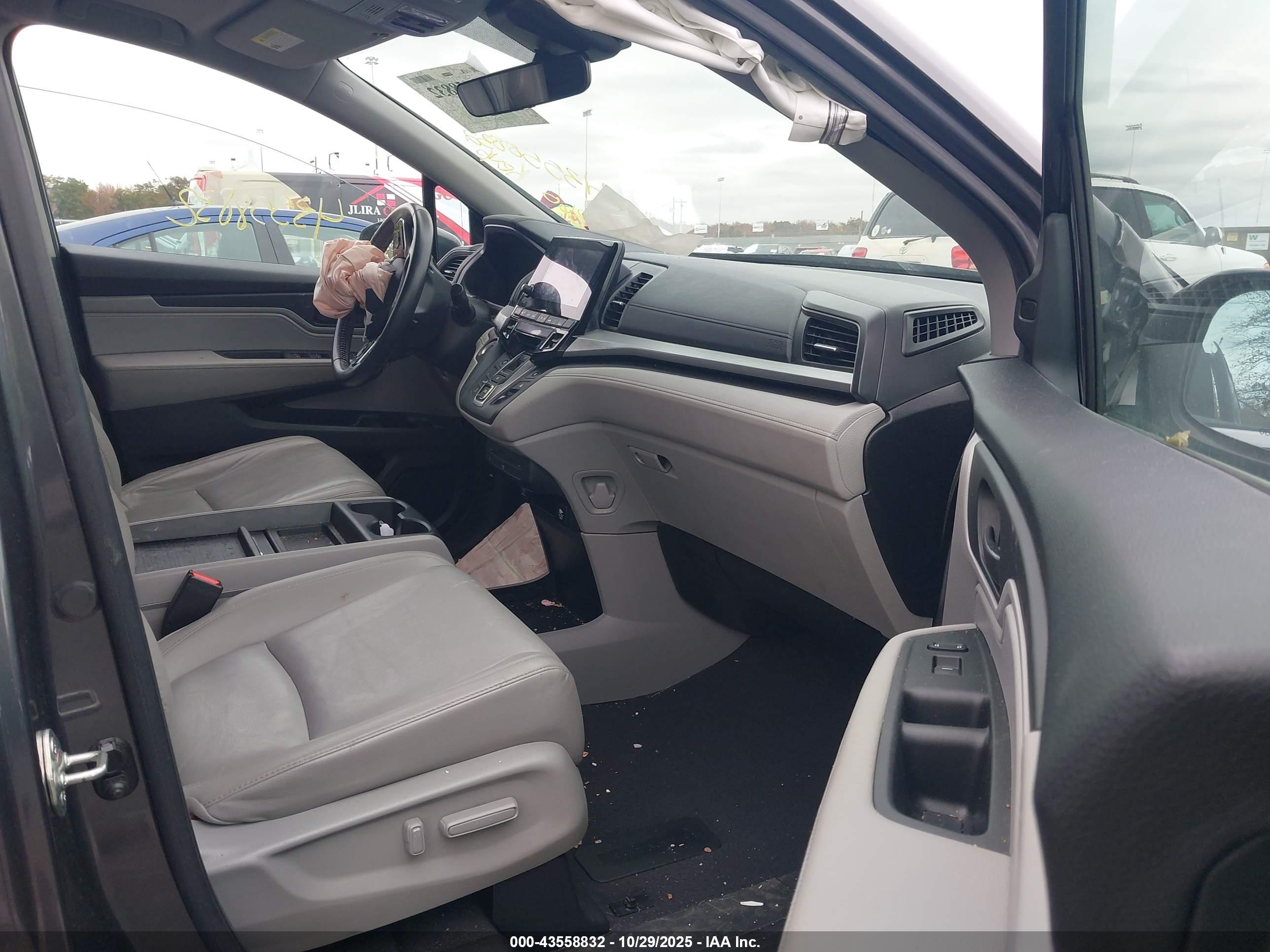 HONDA ODYSSEY image 5