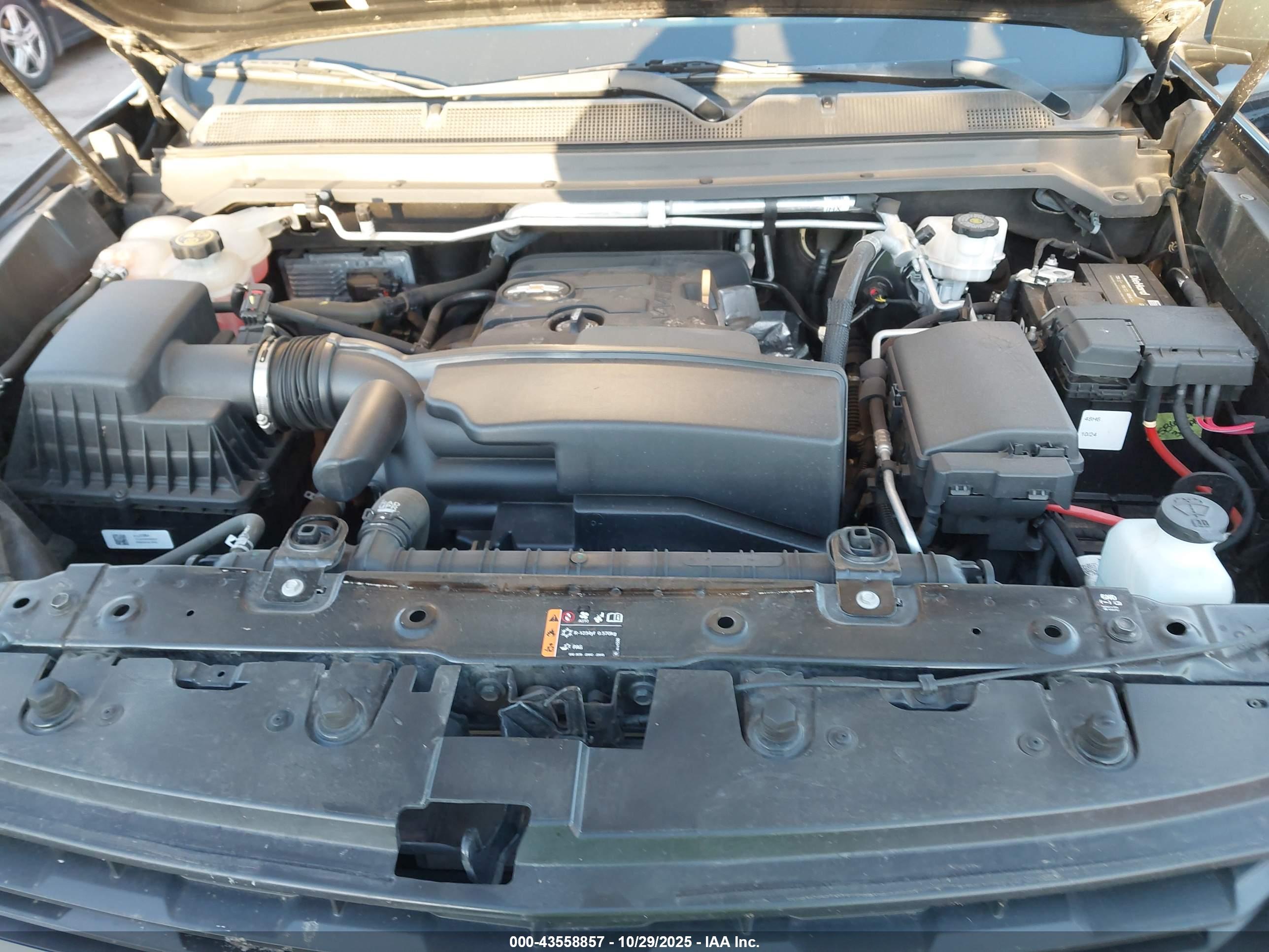 CHEVROLET COLORADO image 10