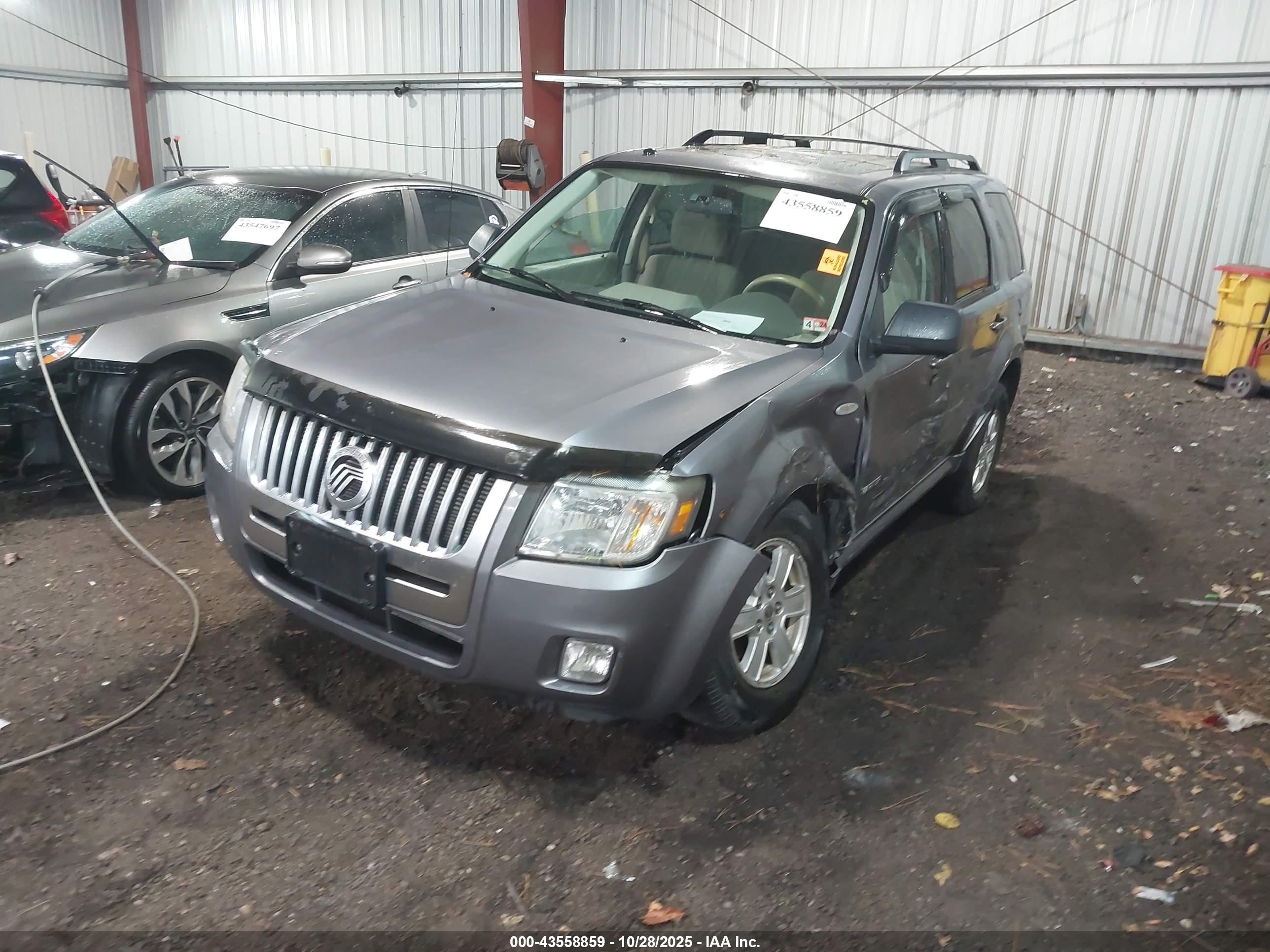 MERCURY MARINER image 2
