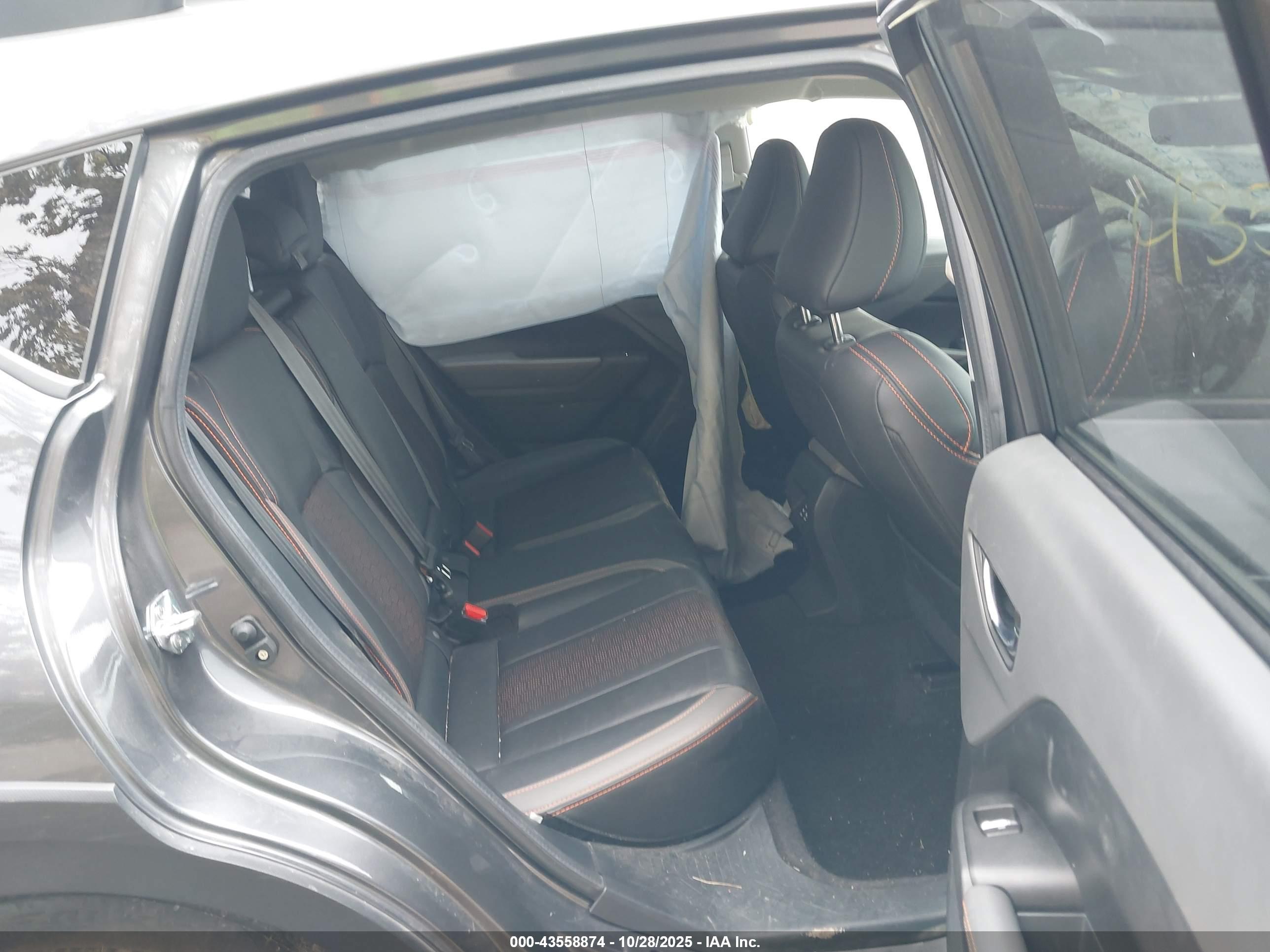 SUBARU CROSSTREK image 8
