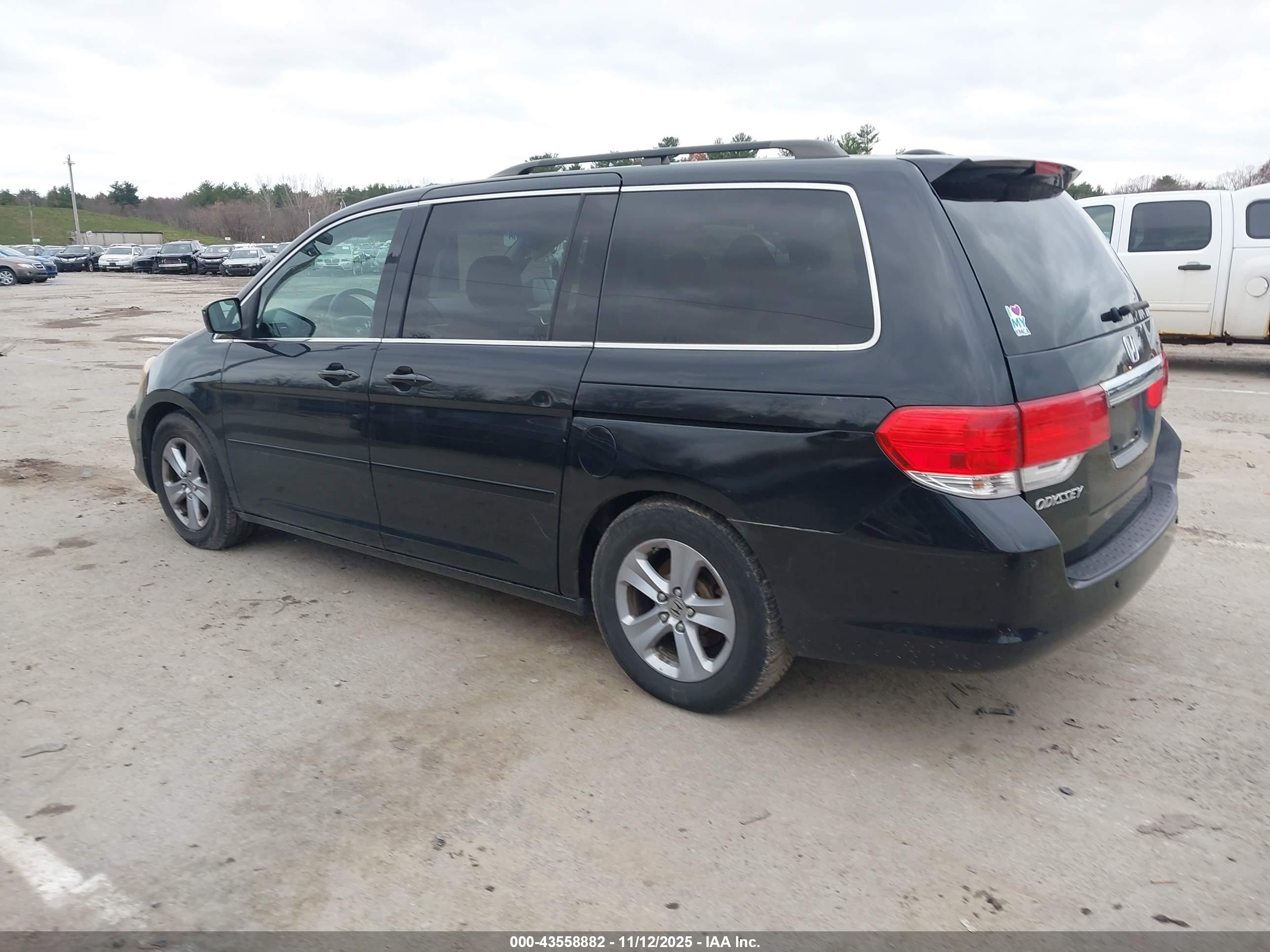 HONDA ODYSSEY image 3
