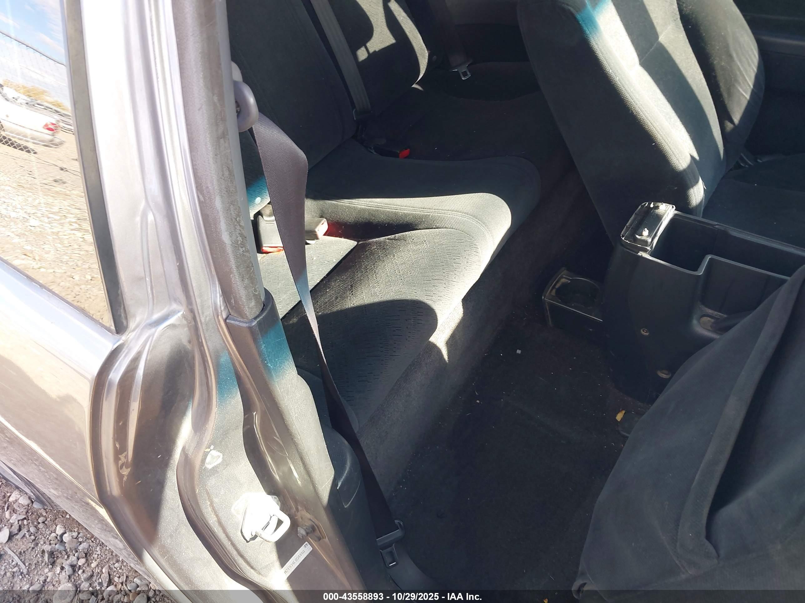 HONDA CIVIC image 8