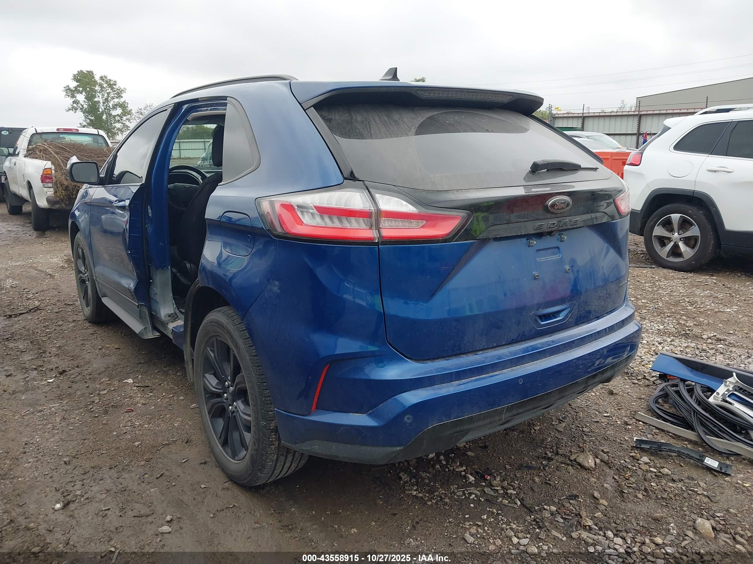 FORD EDGE image 3